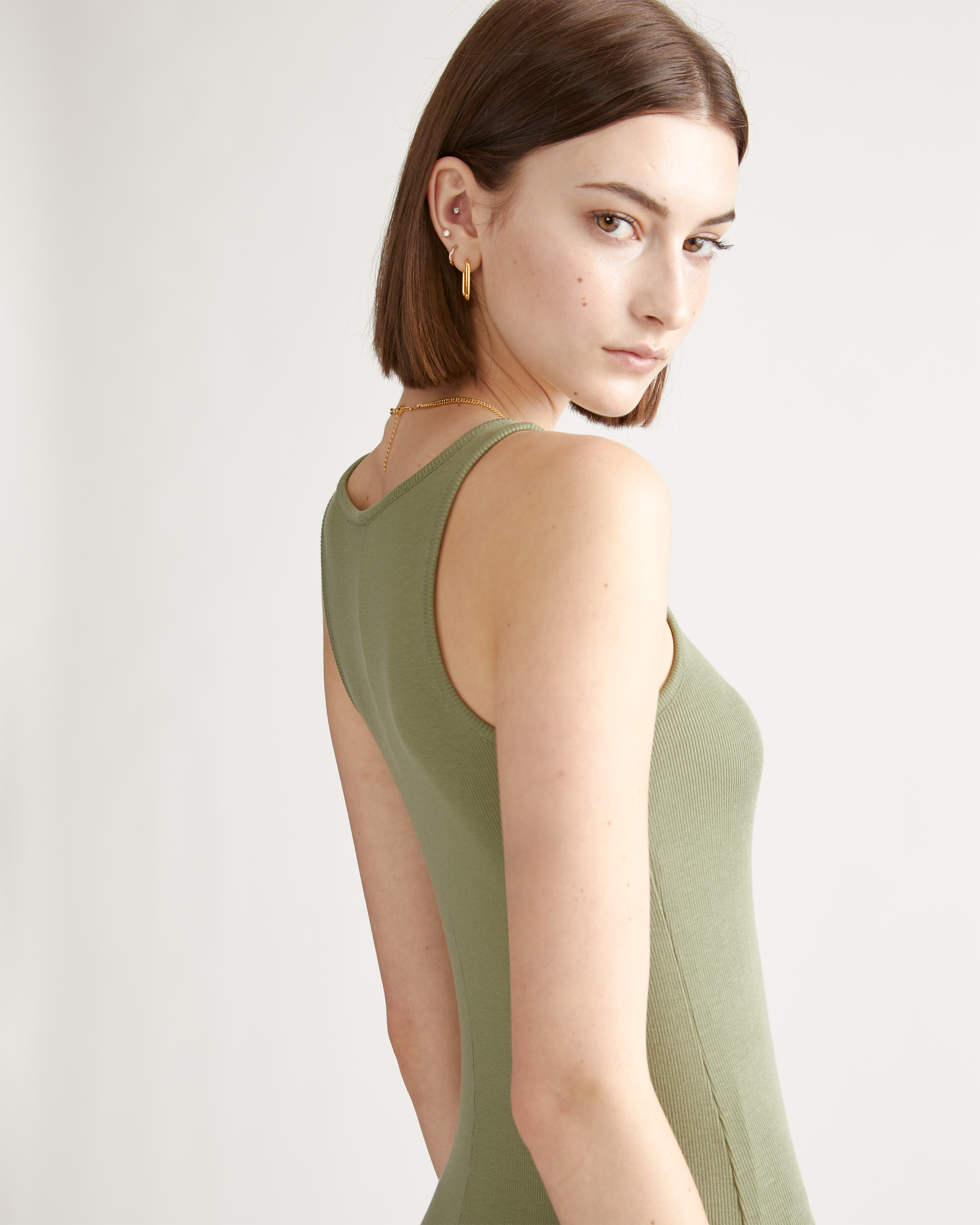 cotton blend knit sleeveless dress White Cotton Blend Knit Dress: Sleeveless Pleated Midi