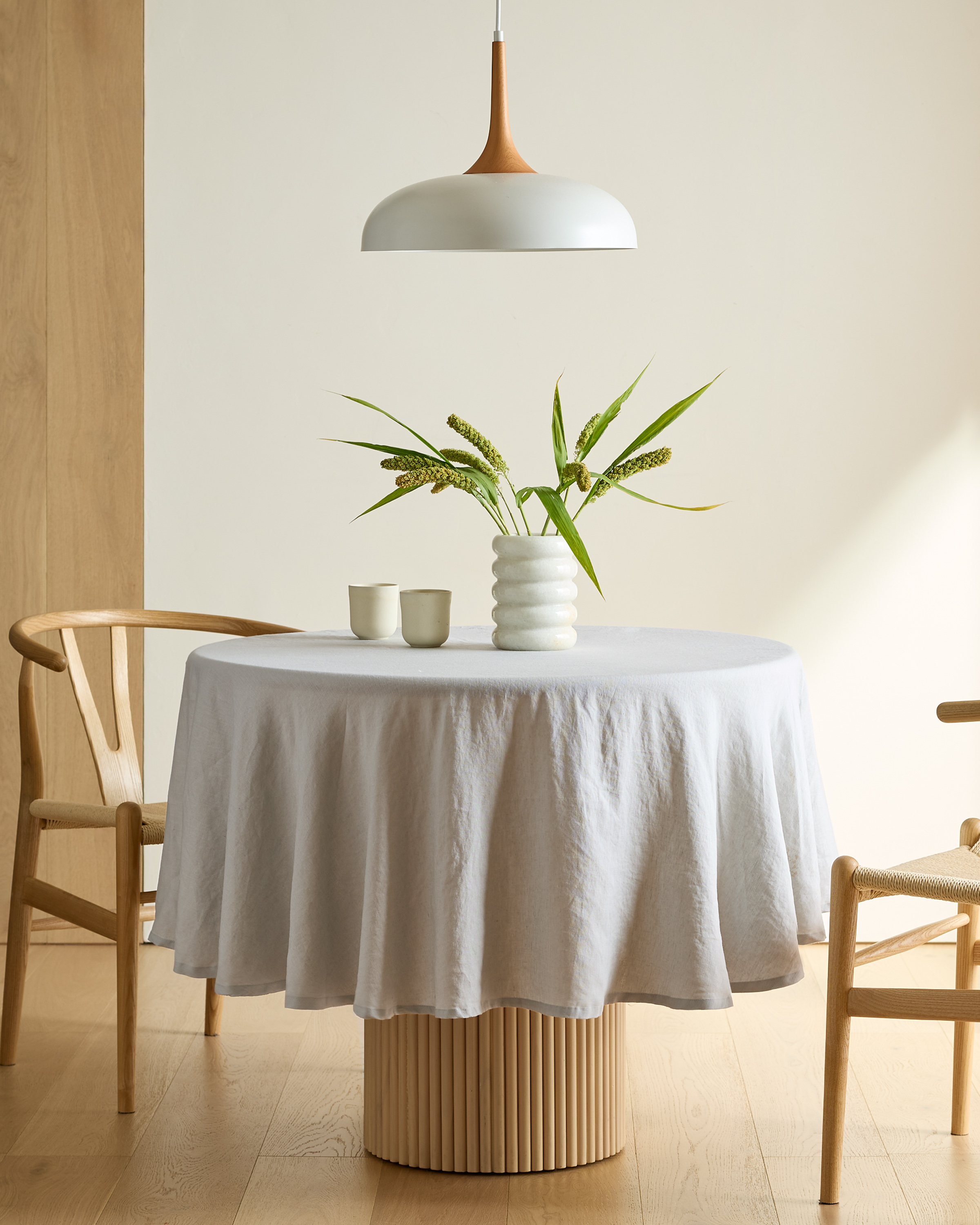European Linen Tablecloth - 70" Round