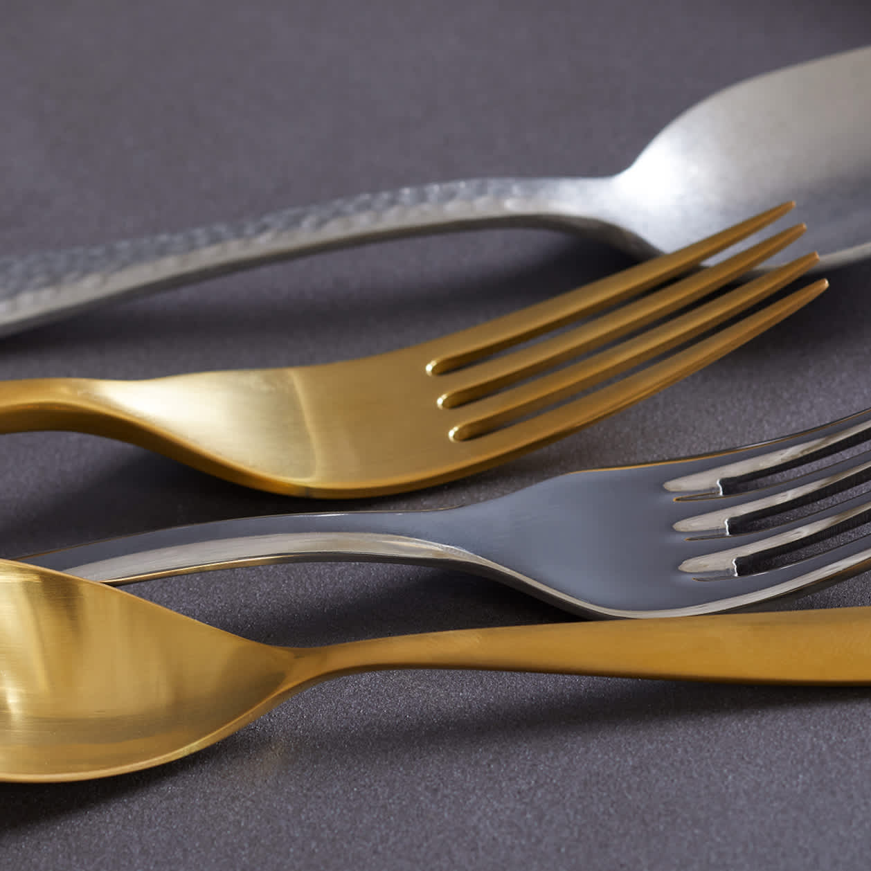 linen-crib-sheet terra detail 13419 2