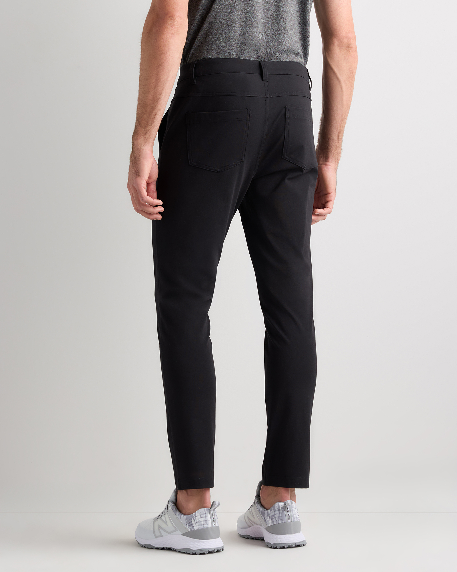 Clubhouse Tapered Golf Pant in Black