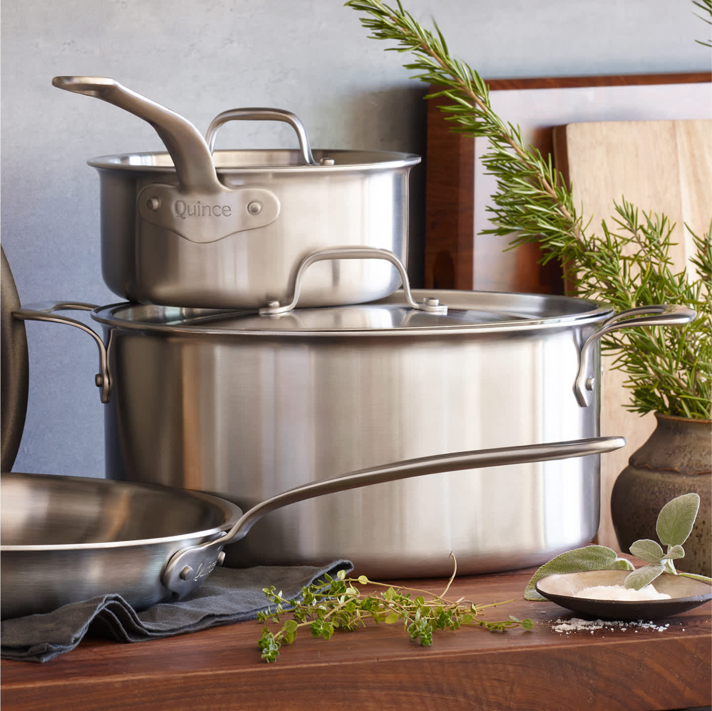 8 quart stock pot long form image