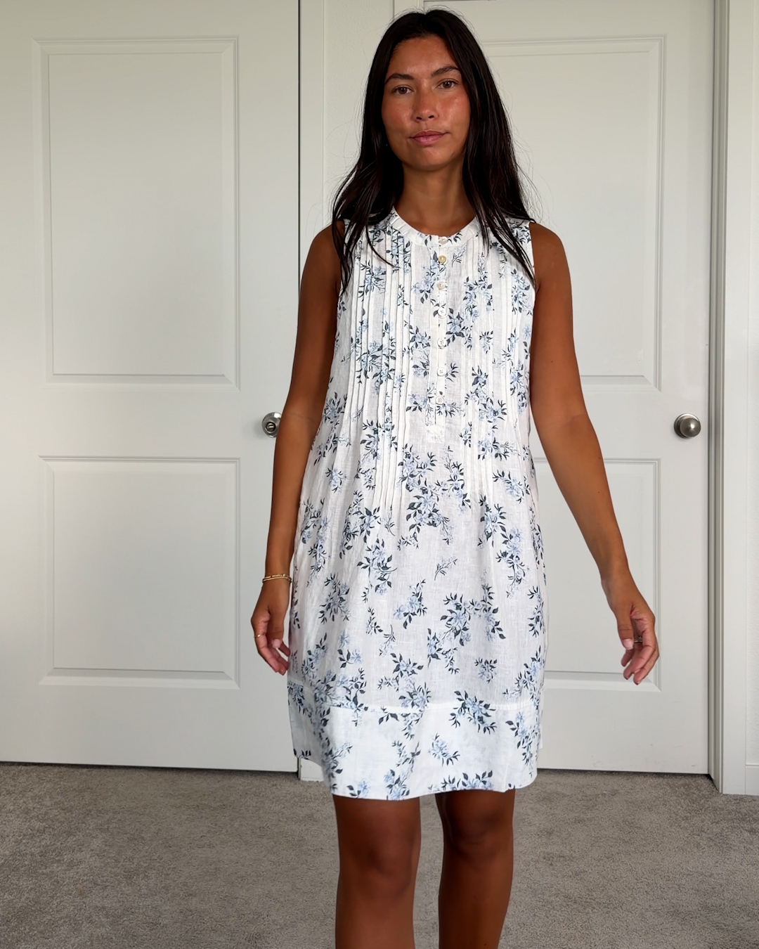white long sleeve rehearsal dinner dress Tixlear Women's Summer Bride Wedding with Train A-Line Round Neck Maxi Length Satin Dresses 2024 US Size 8,White,8 at Amazon Women's Clothing store Color:Champagne (SeaShell) Risqué Red Carpet Looks over150instock creating a captivating and