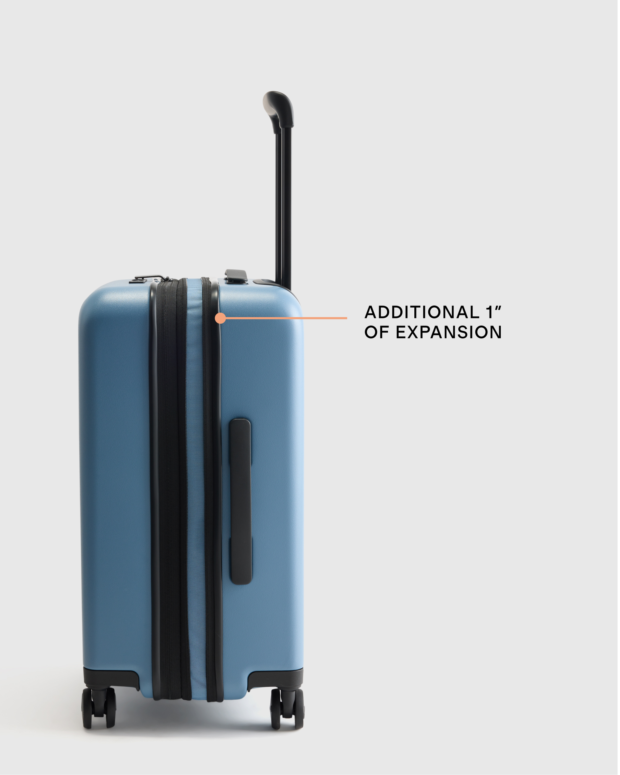 Expandable Medium Check-In Suitcase in Blue