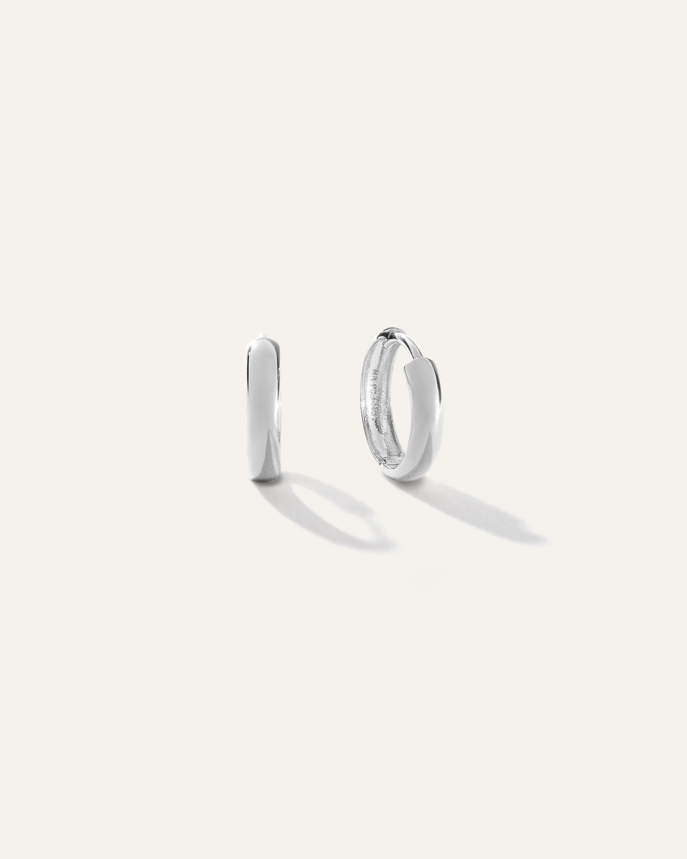 QUINCE WOMEN'S 14K GOLD BOLD HOOP EARRINGS