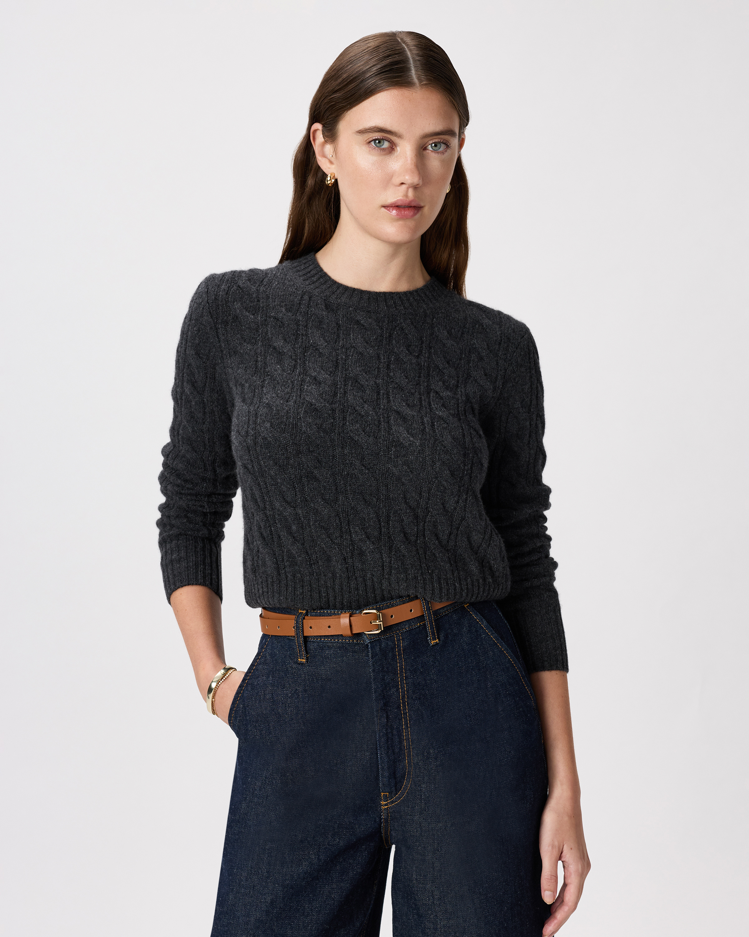 Quince Women's Mongolian Cashmere Shrunken Cable Crewneck Sweater In Gray