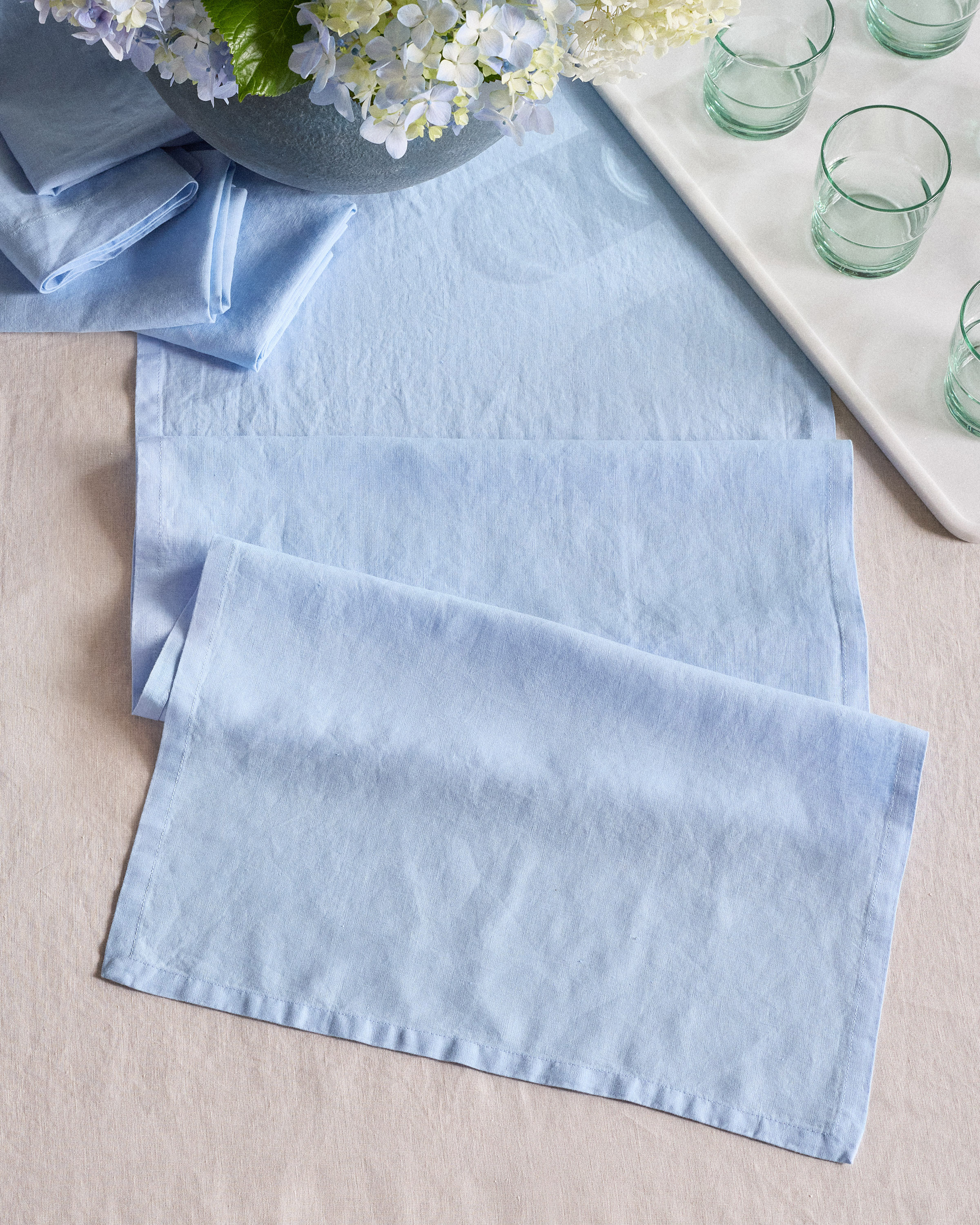 Linen Table Runner - thumbnail 4