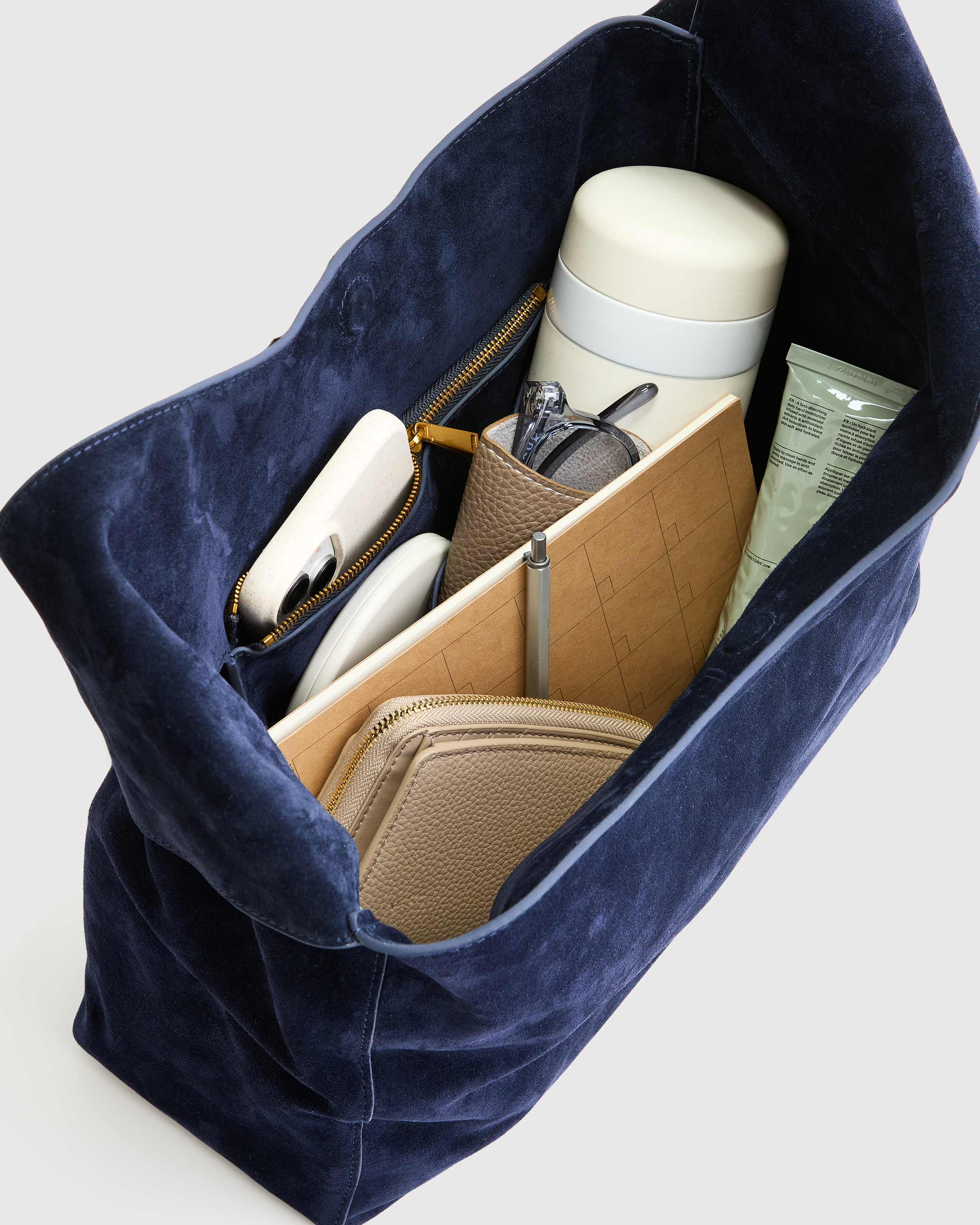 Borsa A Tracolla Quince In Pelle Scamosciata Italiana - Colore Whisky - Misura 11x17,5x4,75 Pollici