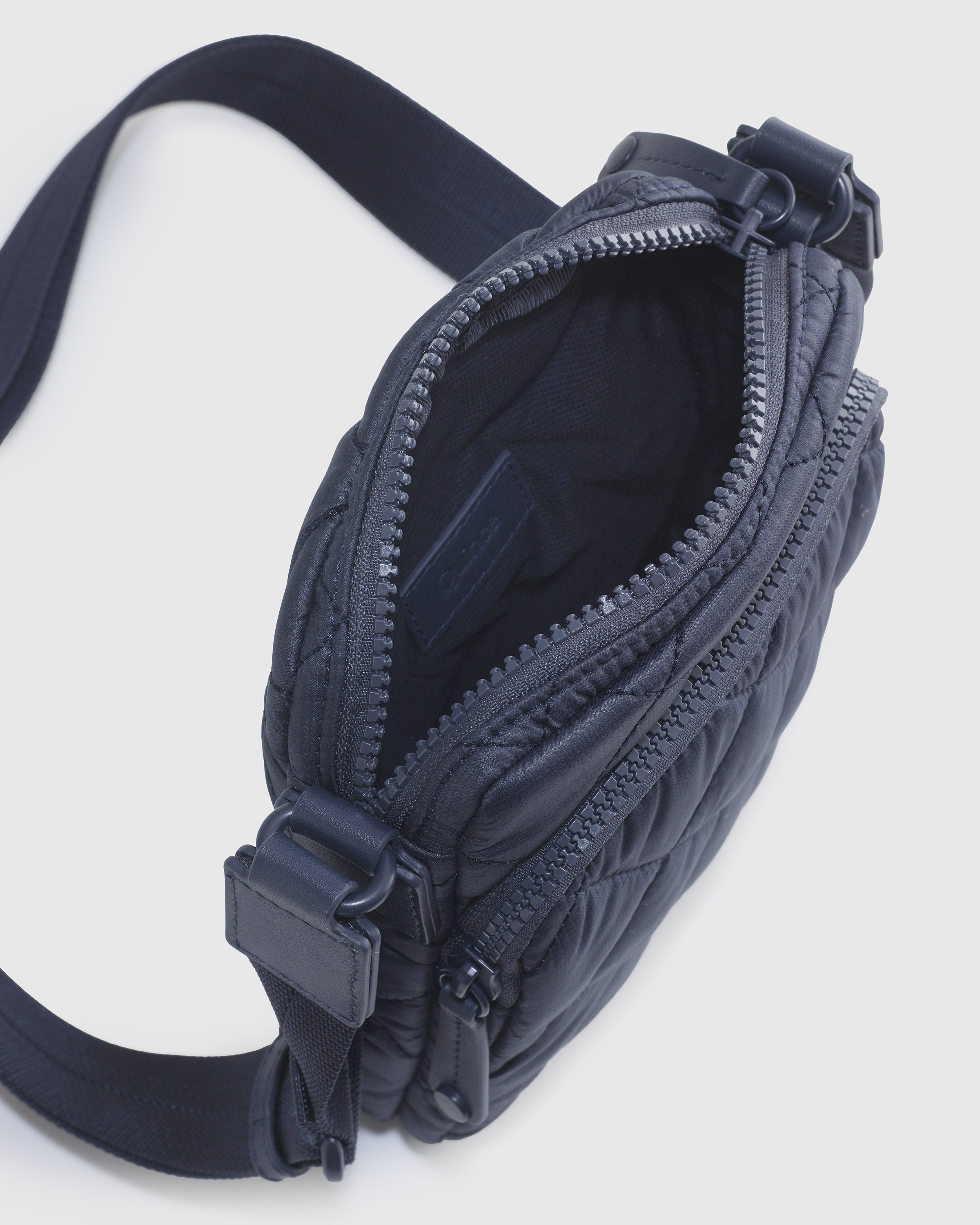 Transit Quilted Phone Crossbody - Thumbnail 3