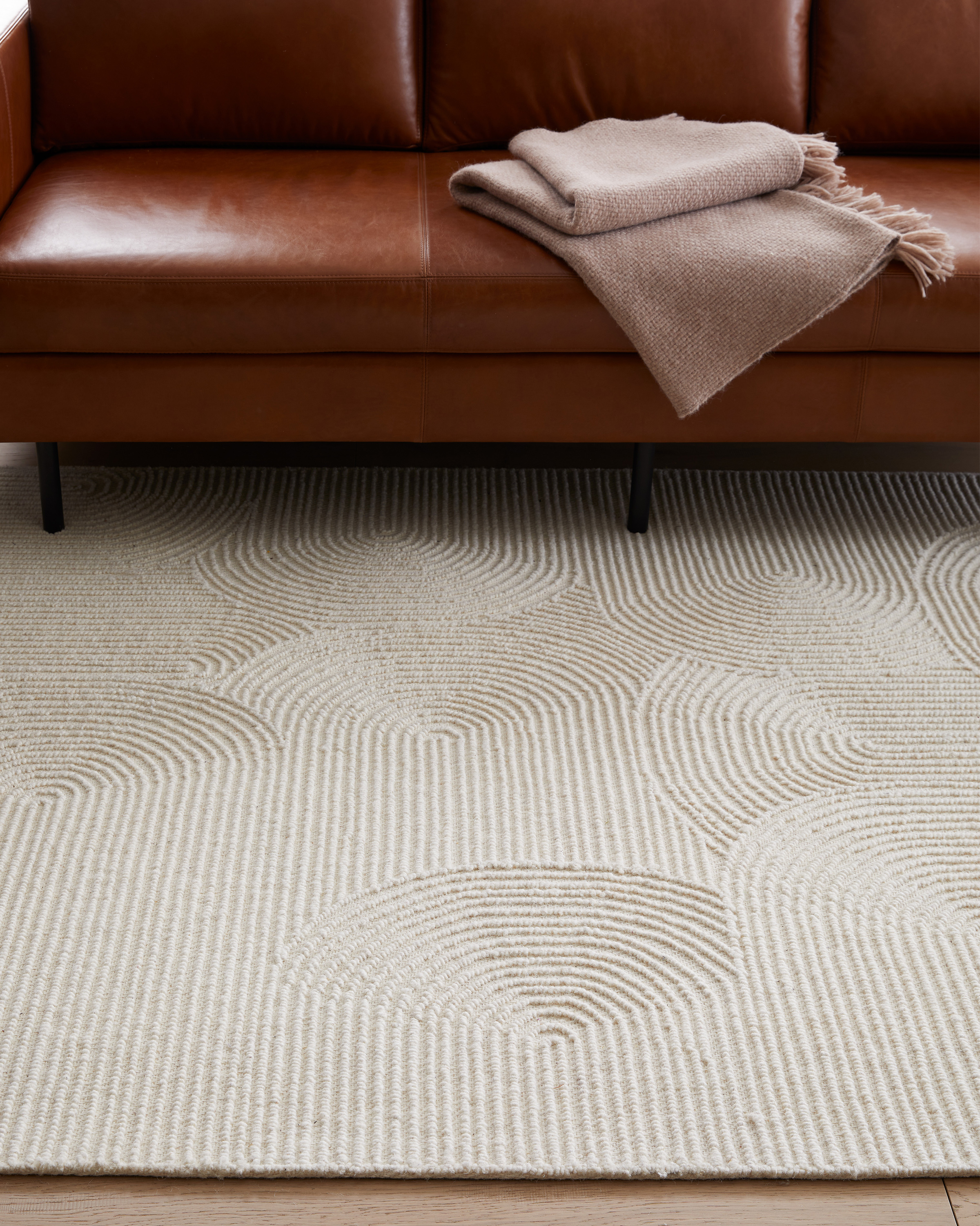 Asher Tufted Wool Rug - Thumbnail 5