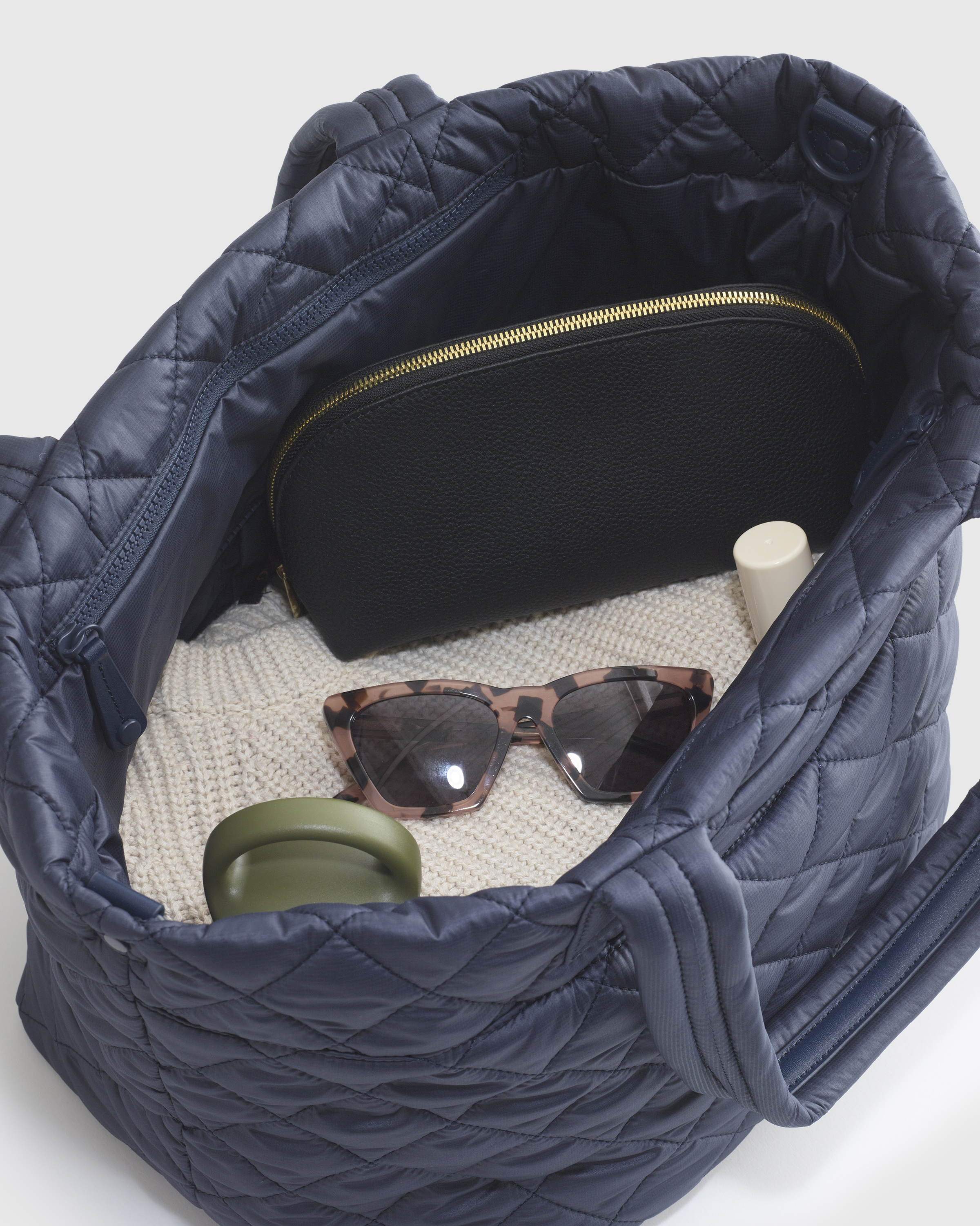 Transit Quilted Carry-All Tote in Navy