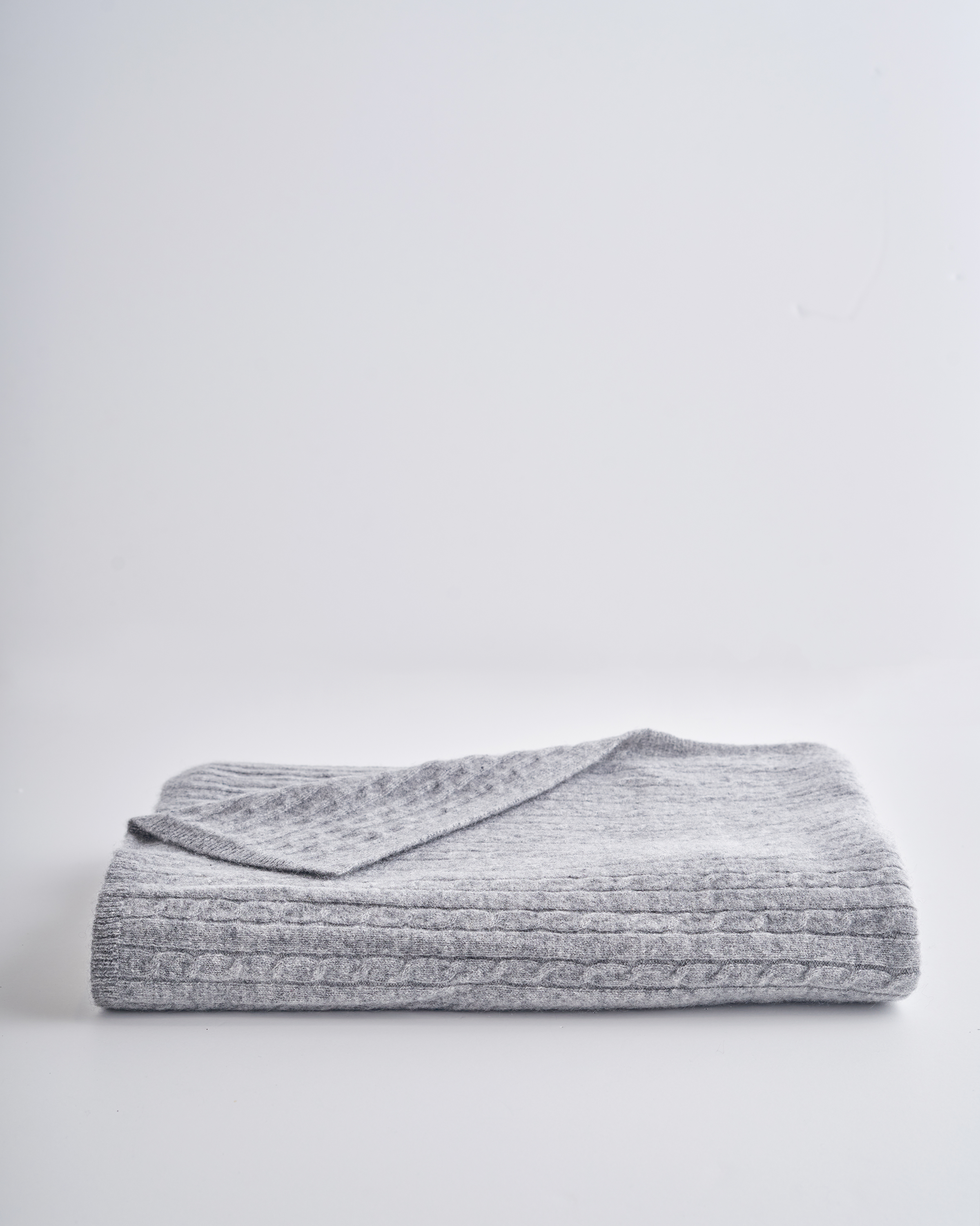 Cable Knit Cashmere Throw