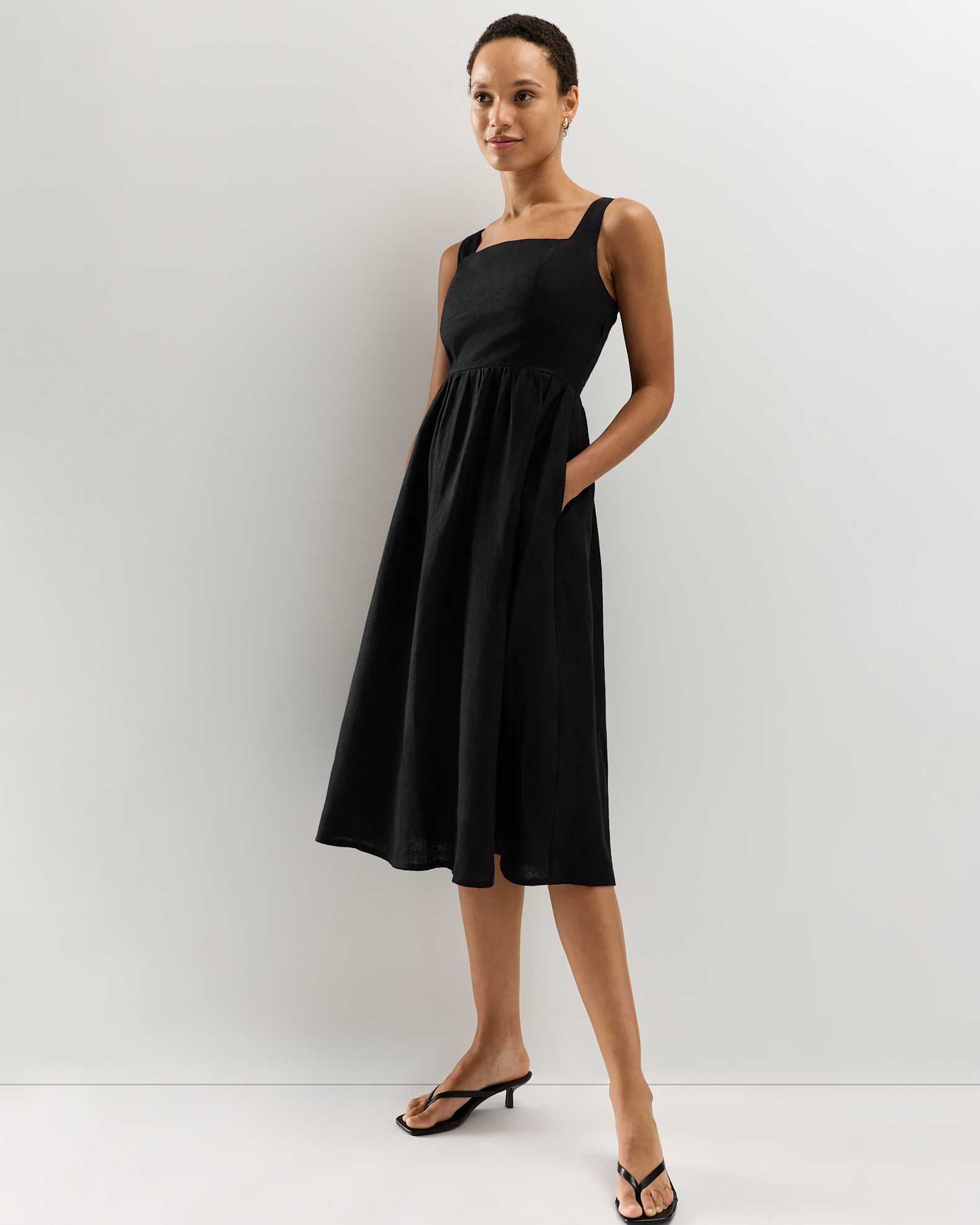 Women's 100% European Linen Fit & Flare Midi Dress in Black, Size XL by Quince Women's 100% European Linen Fit & Flare Midi Dress in Black, Size XL by Quince
