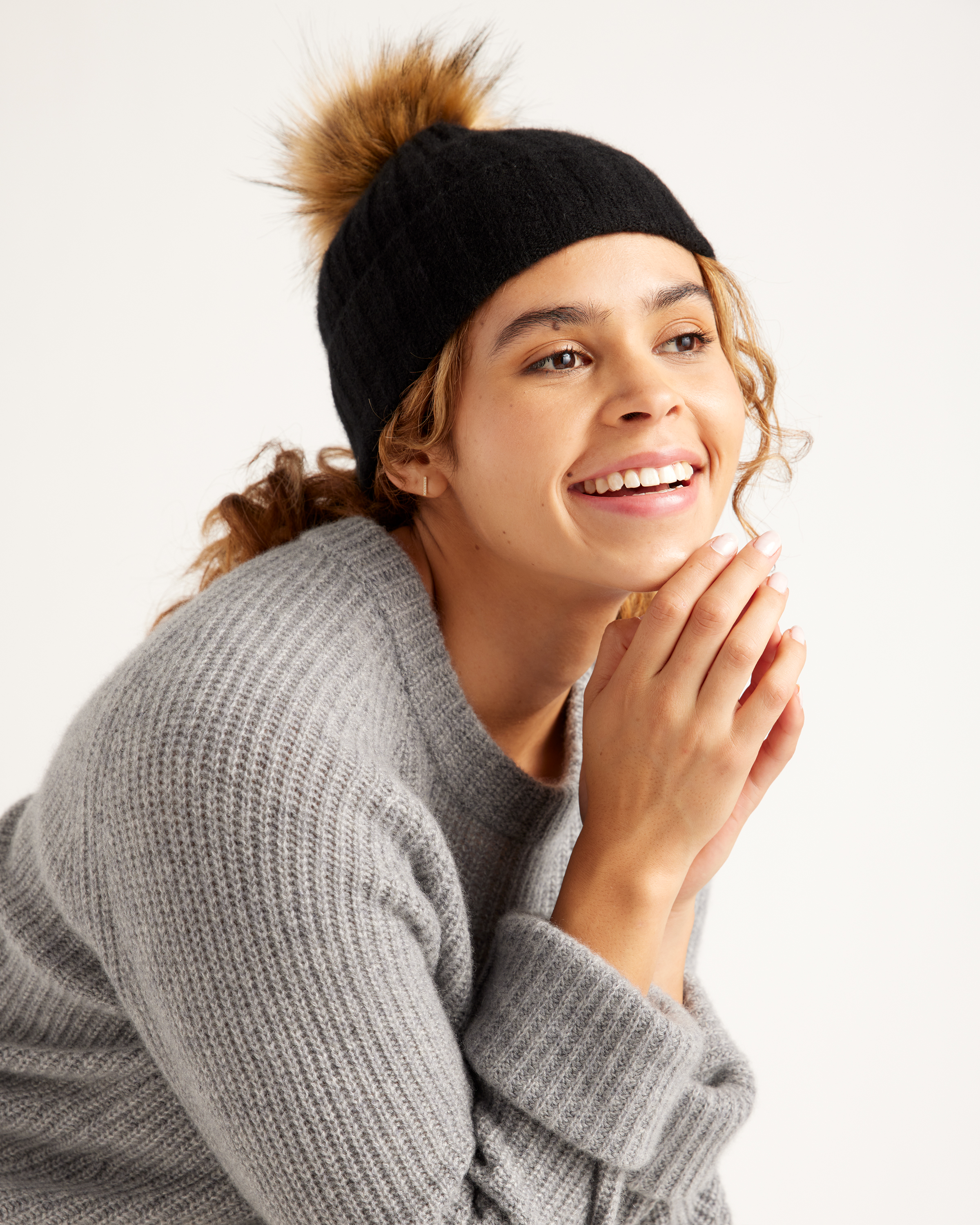 【みっちゃん】CASHMERE PON PON BEANIE みっちゃん】CASHMERE PON PON BEANIE Chunky Ribbed Cashmere