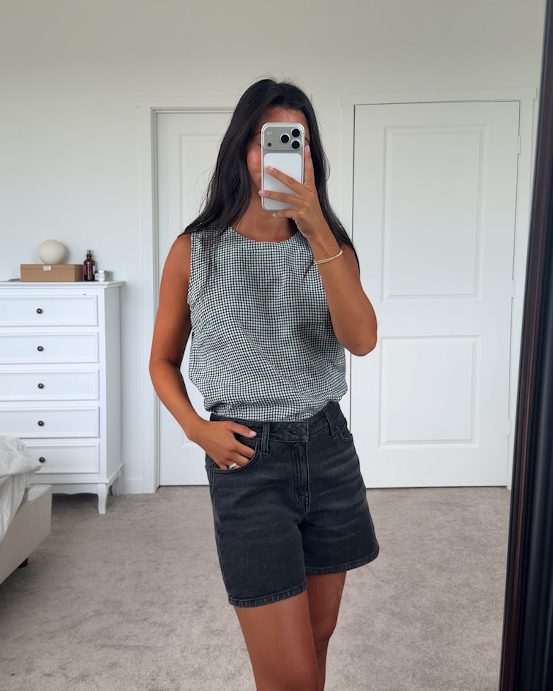 100% European Linen Tank - PDP Video Thumbnail (Classic Mini Gingham, 4x5)