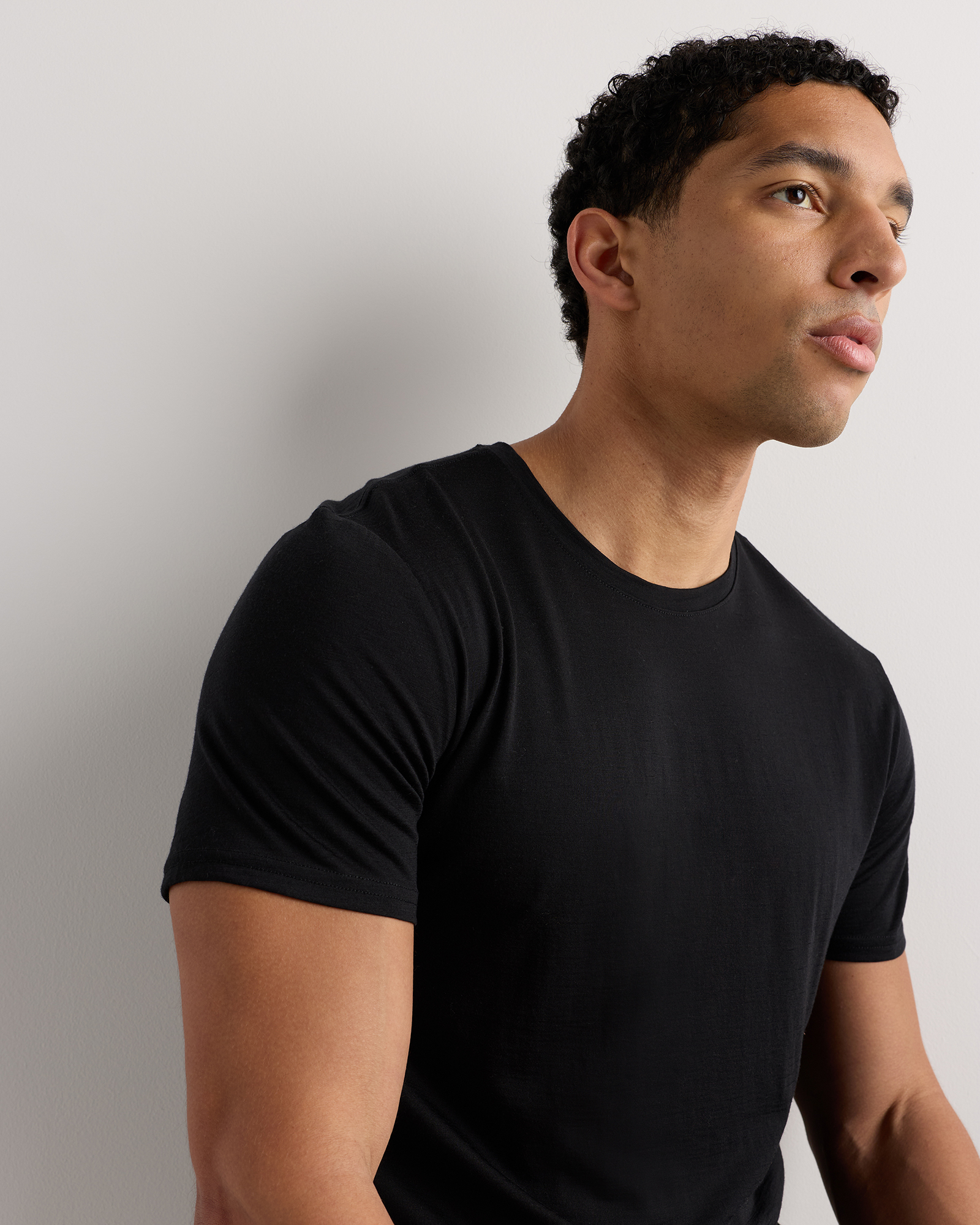 100% Merino Wool All-Season Short Sleeve Base Layer Tee in Black