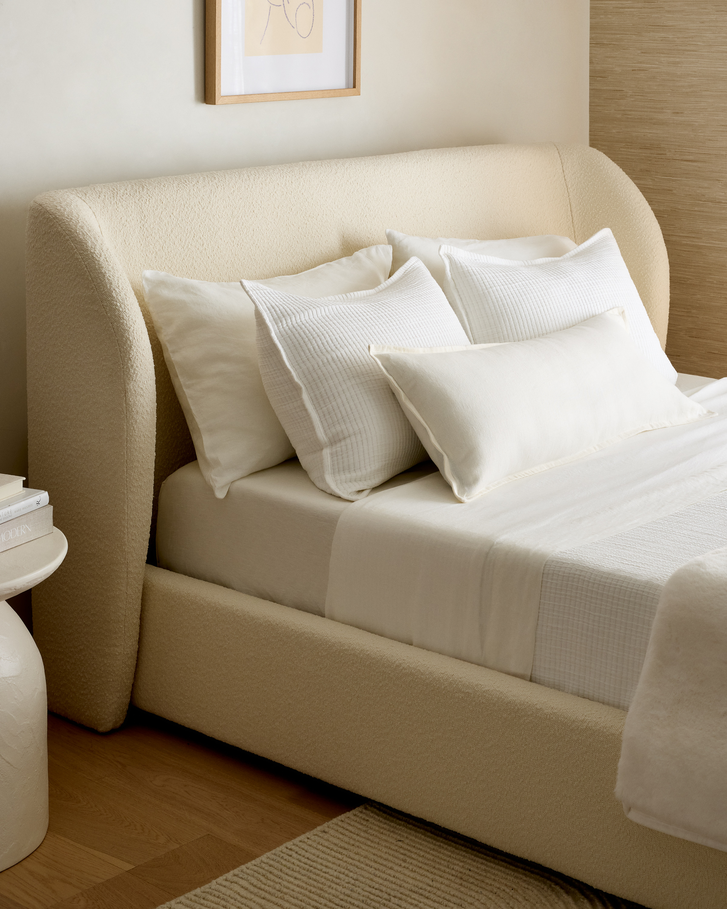 Performance Boucle Shelter Bed