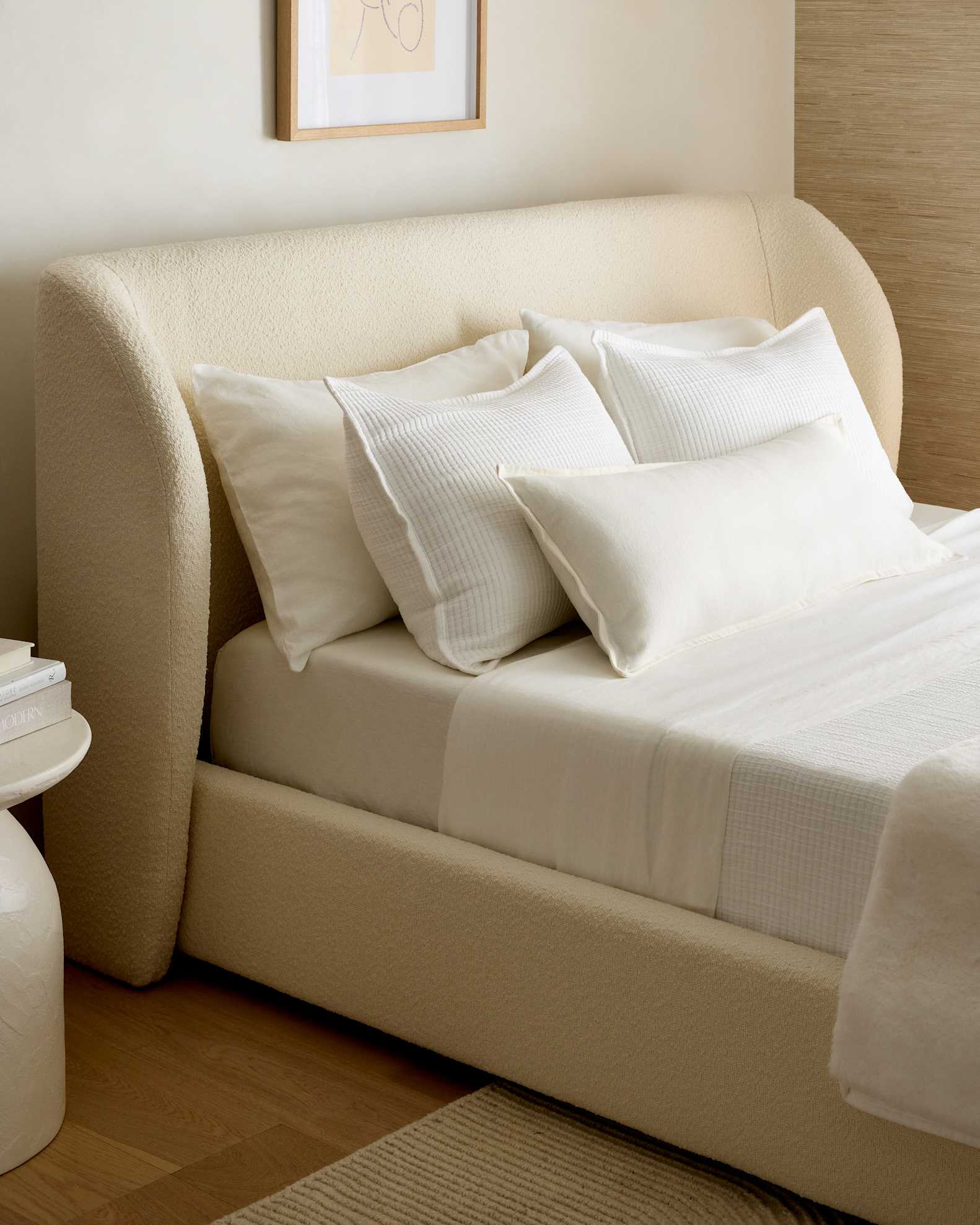 Performance Boucle Shelter Bed