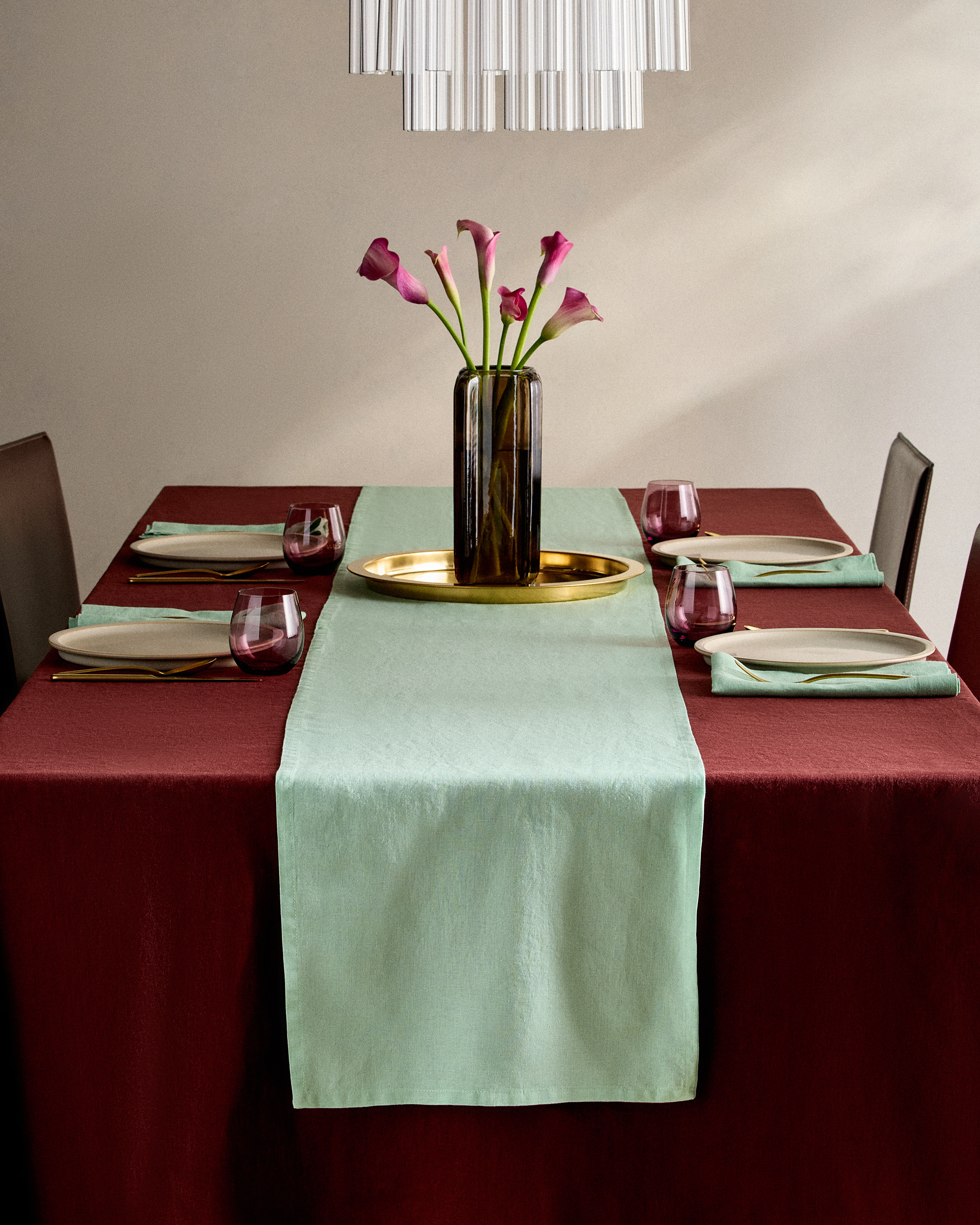 Jade European Linen Table Runner