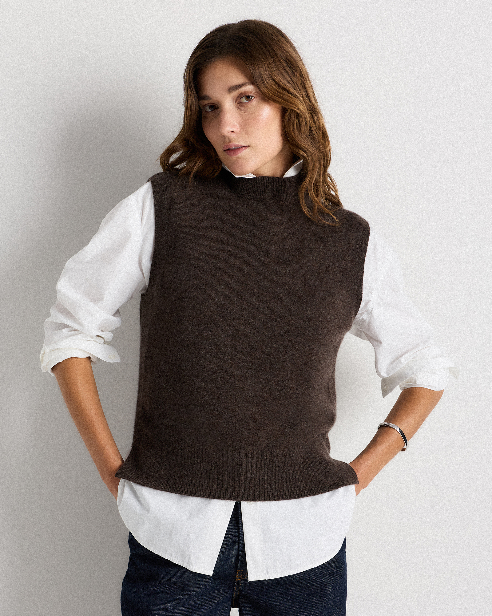 Quince Women's Mongolian Cashmere Mock Neck Sweater Vest In Brown