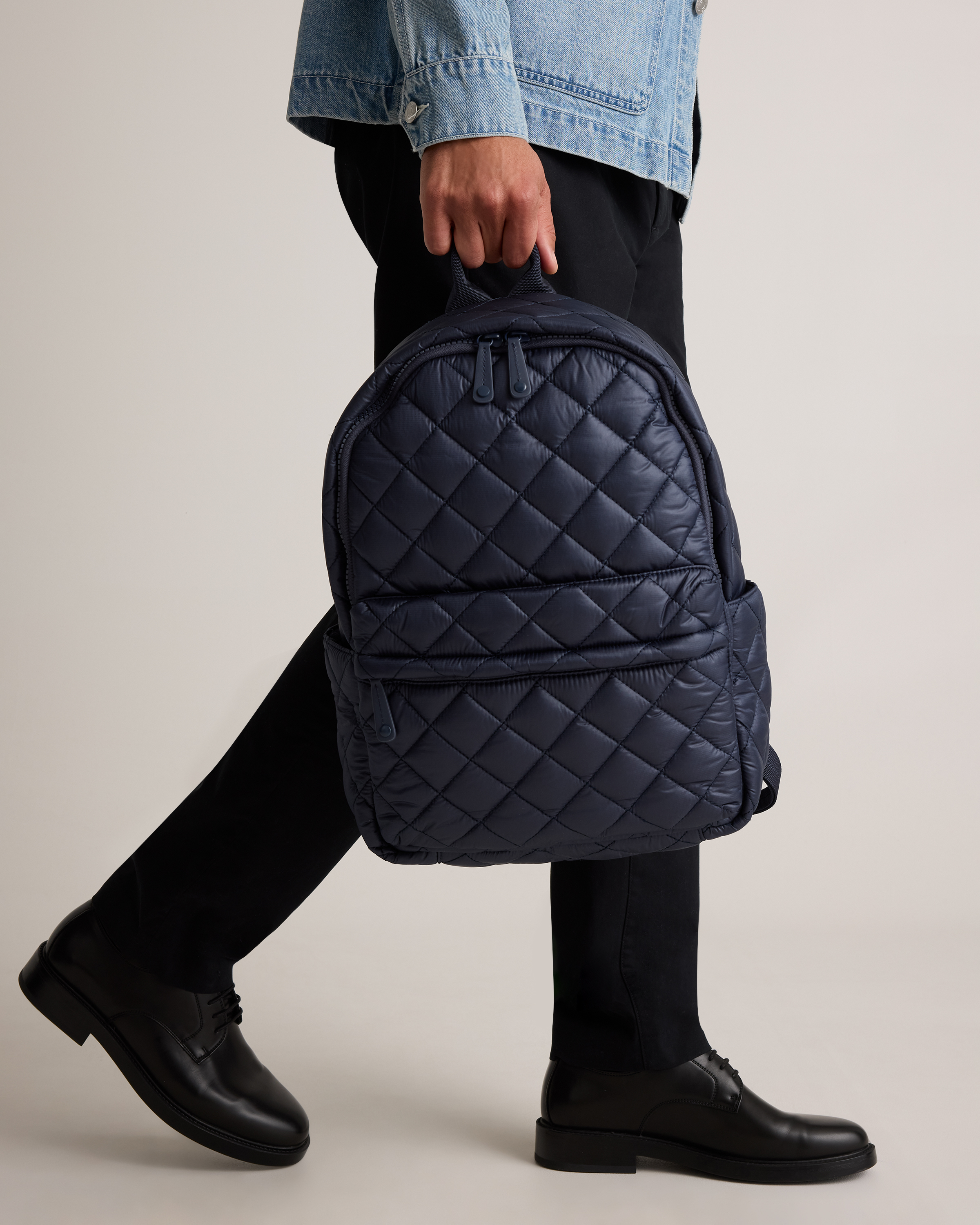 vakt.Knapsack / BROWN✖️NAVY Transit Quilted Commuter Backpack in Navy