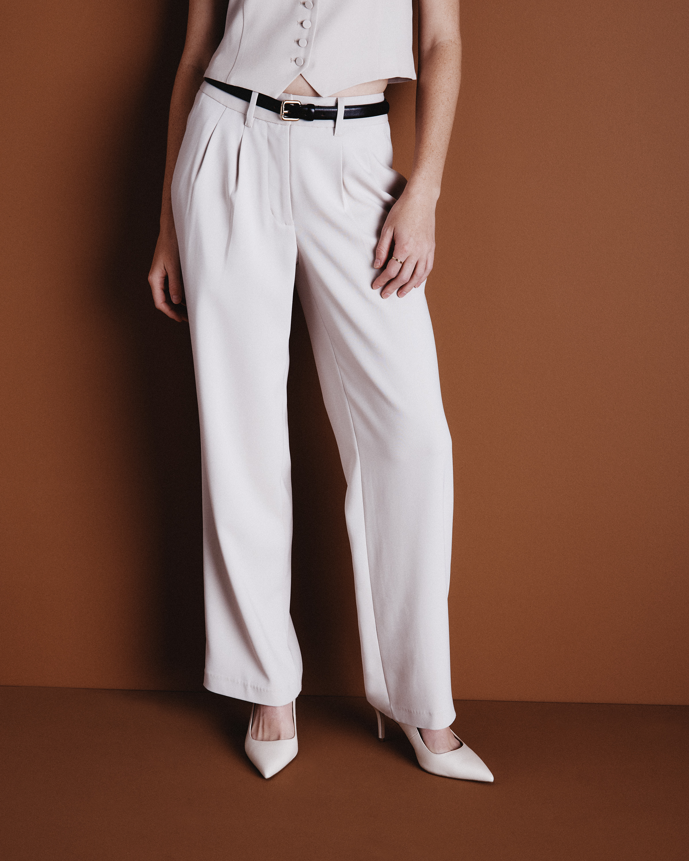 Stretch Crepe Pleated Wide Leg Pants