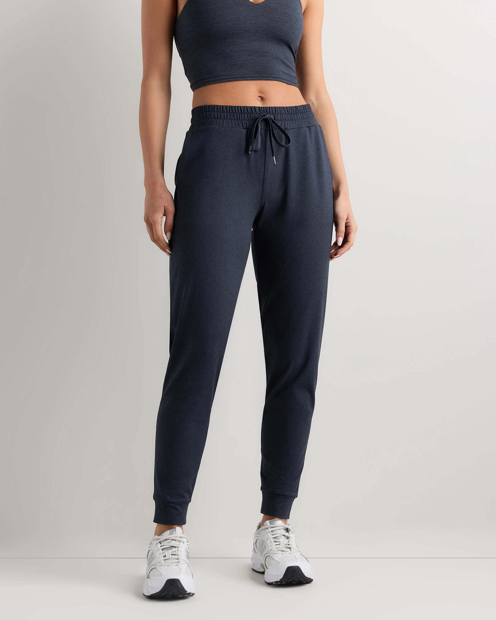 Flowknit Mid-Rise Joggers