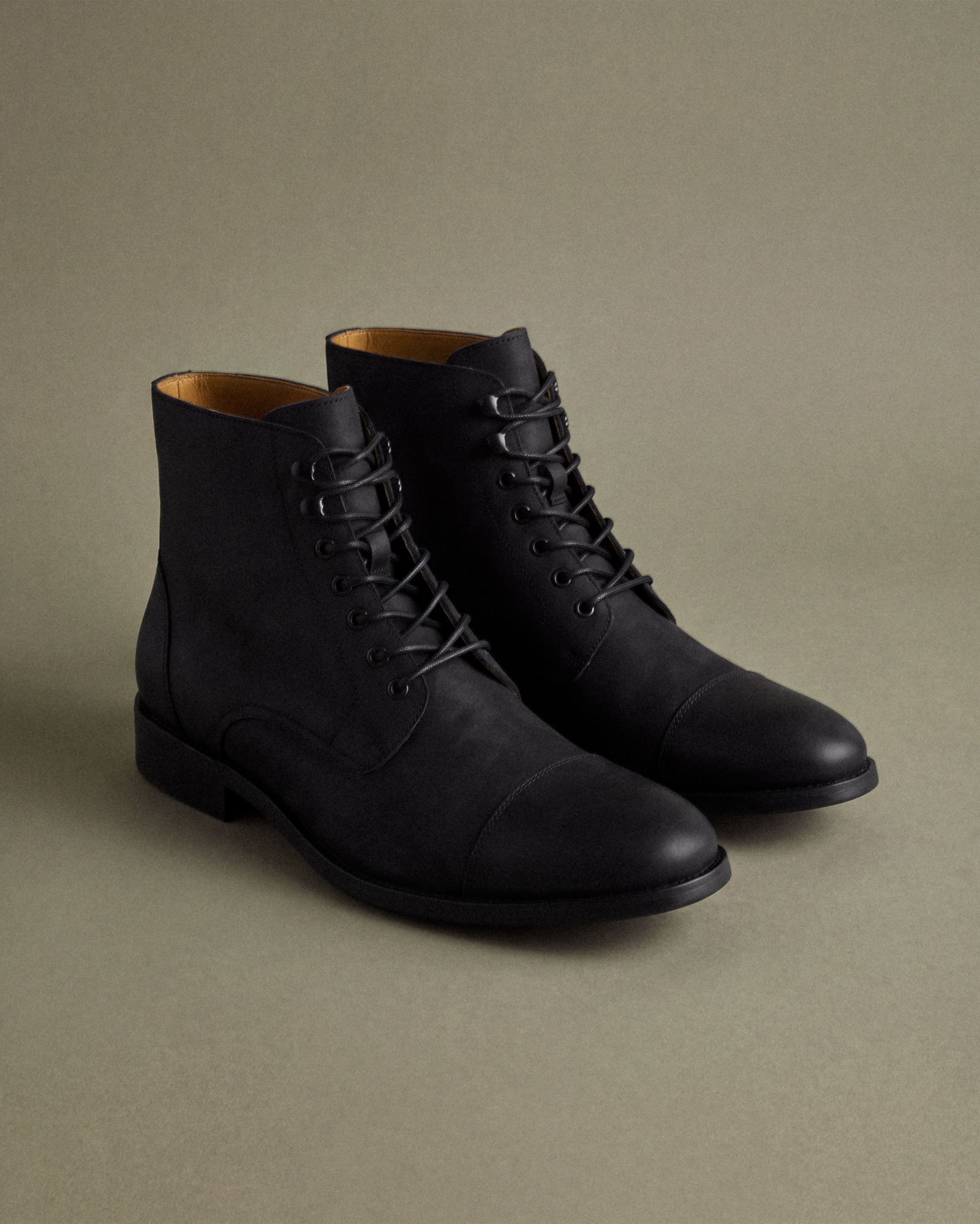 Crafted Leather Cap Toe Lace Up Boot