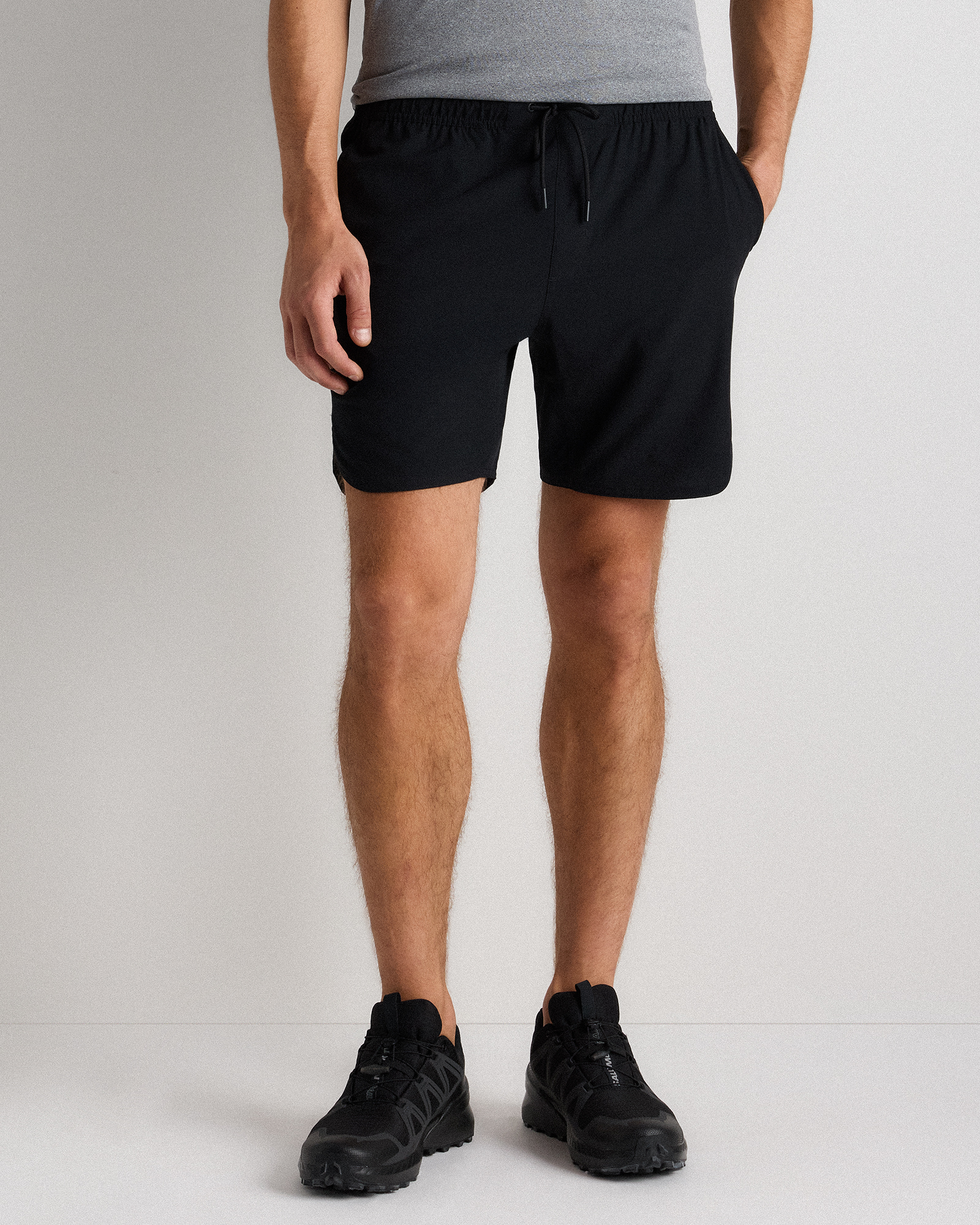 Black Short technique de sport sans doublure à évacuation de l'humidité - 7 po