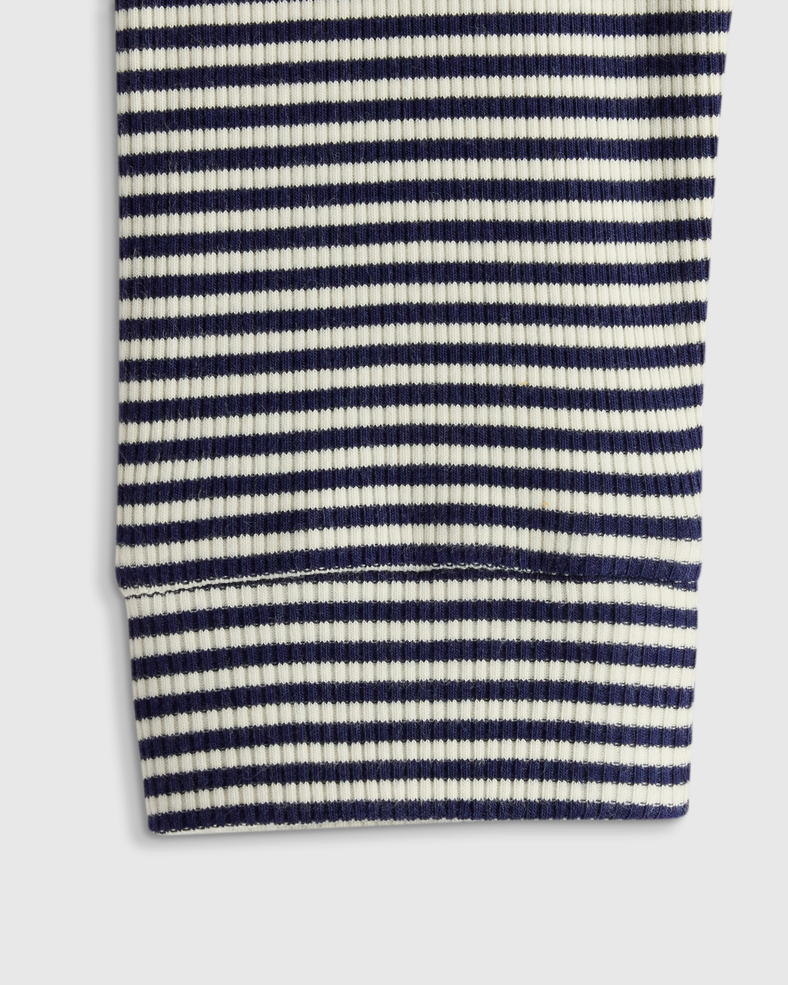 U--974-NAVYSTRIPE-DETAIL-168 EDITED