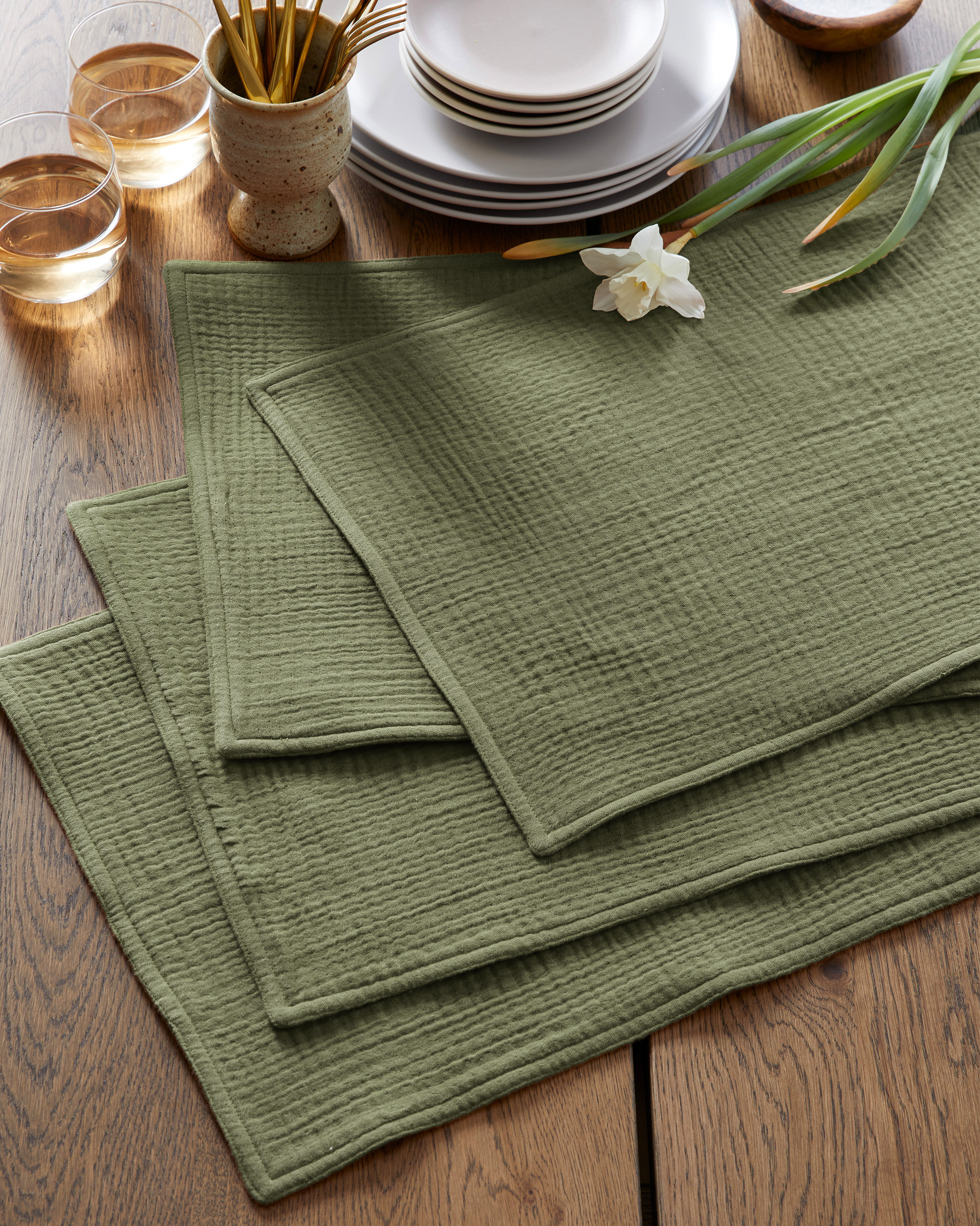 U-TBLE-12-OLIVE 0601