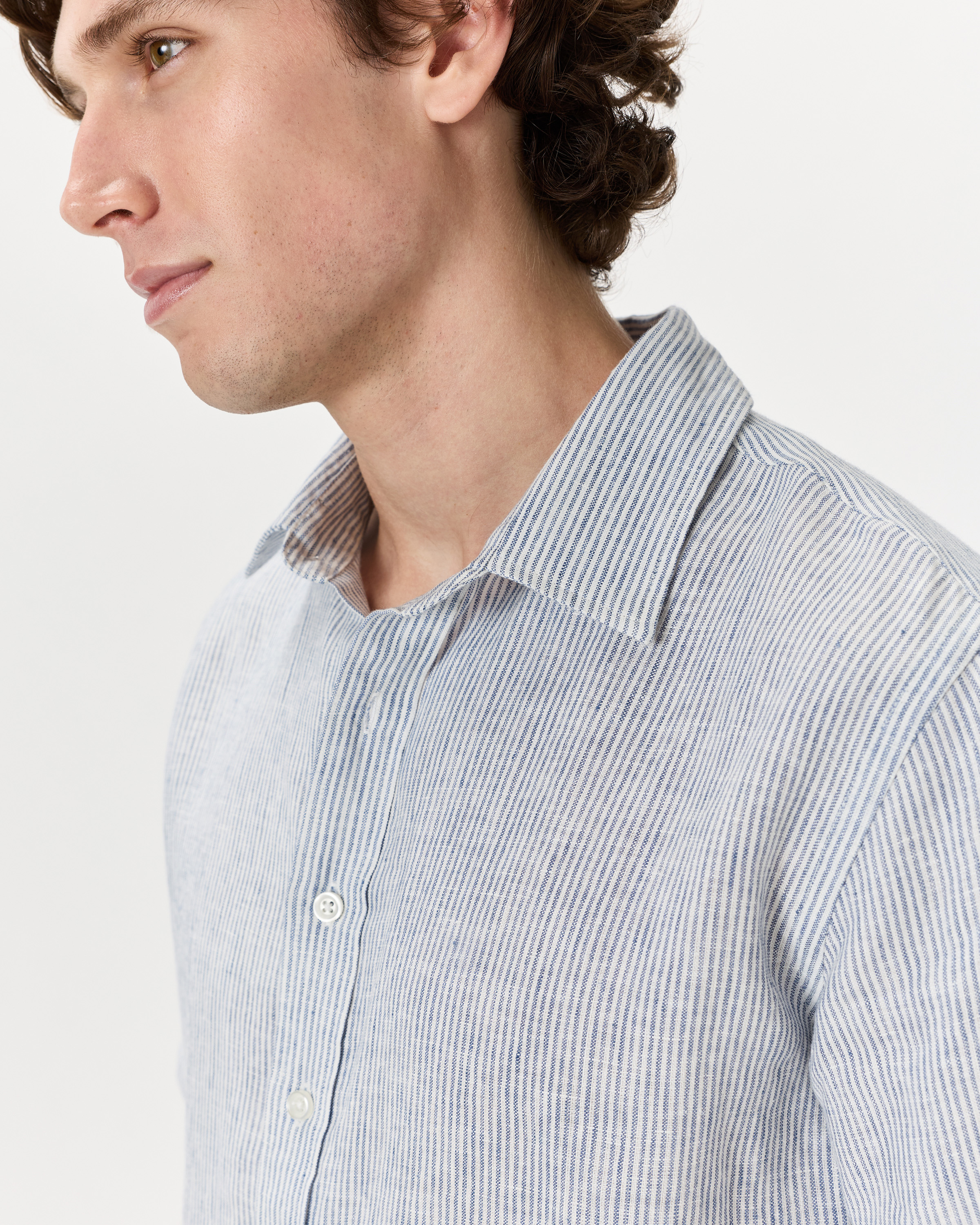 Men's 100% European Linen Relaxed Short Sleeve Shirt in Blue Pinstripe, Size XS by Quince