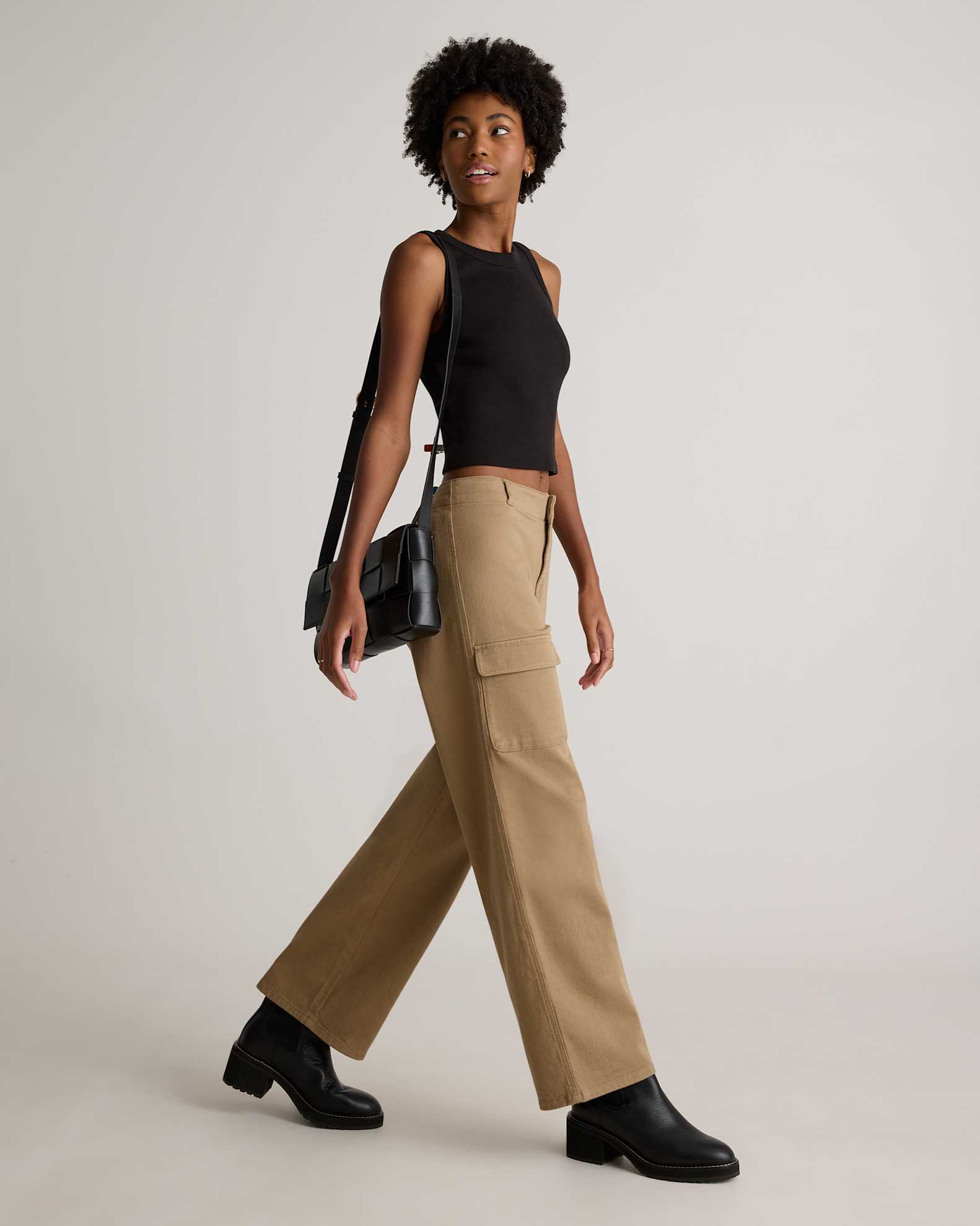 Natalie High-Waisted Denim Cargo Pants (Black) – La Belle Boutique Natalie High-Waisted Denim Cargo Pants (Black) – La Belle Boutique