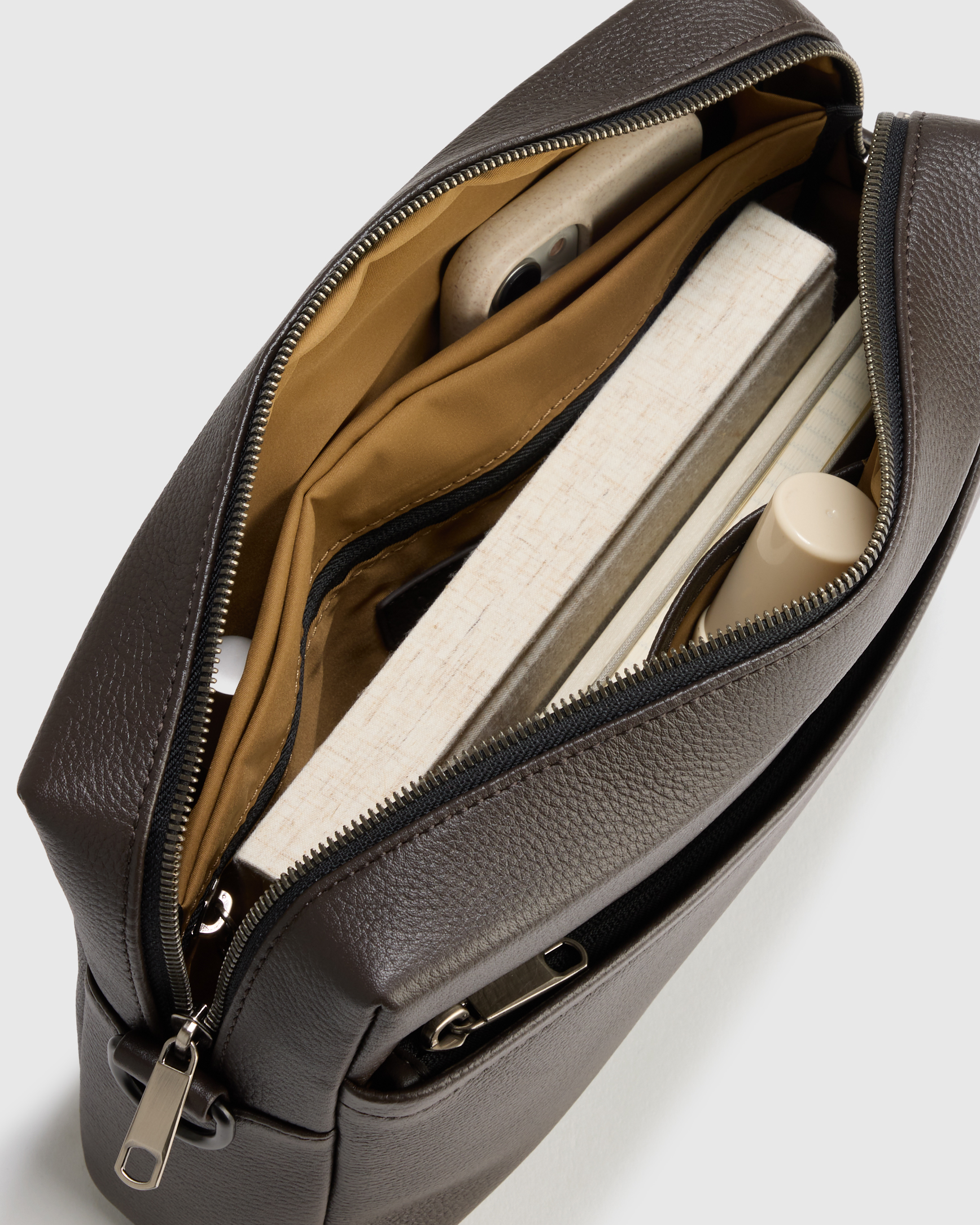 Excursion Italian Leather Crossbody Bag - thumbnail 10