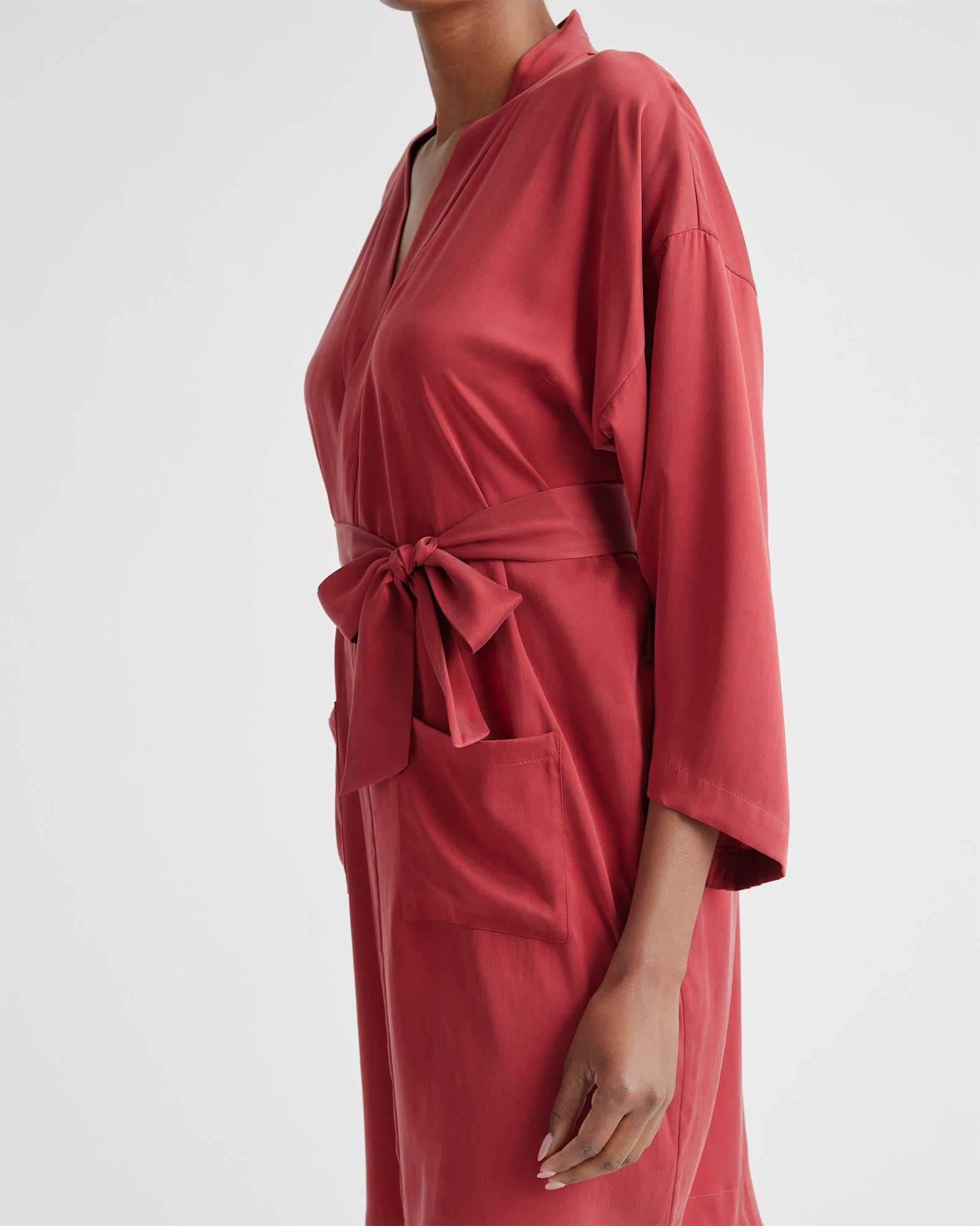 Women's Robe in Crimson, Size XL, Mulberry Silk by Quince Women's Robe in Crimson, Size XL, Mulberry Silk by Quince
