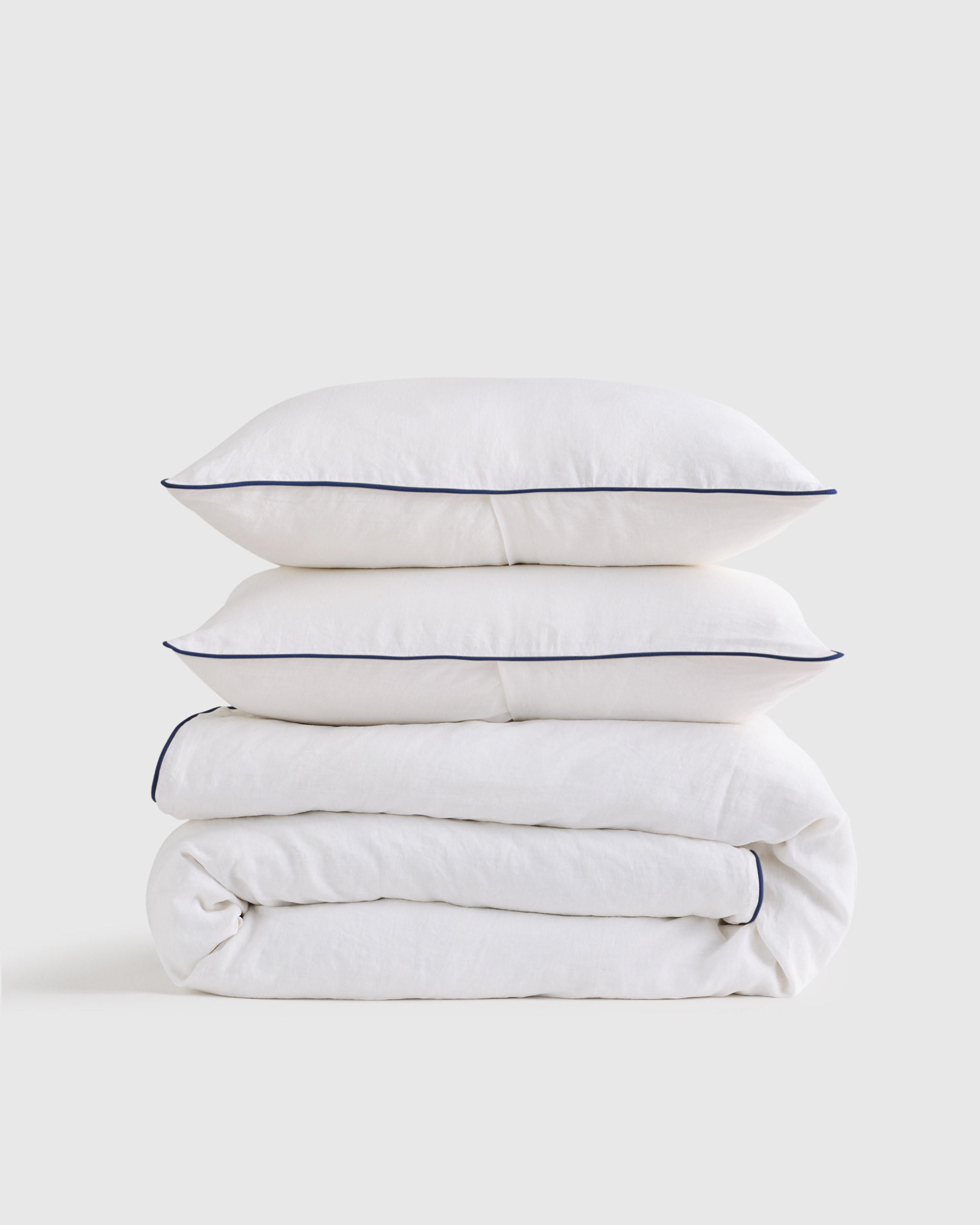 White/Navy European Linen Piped Duvet Cover Set 
