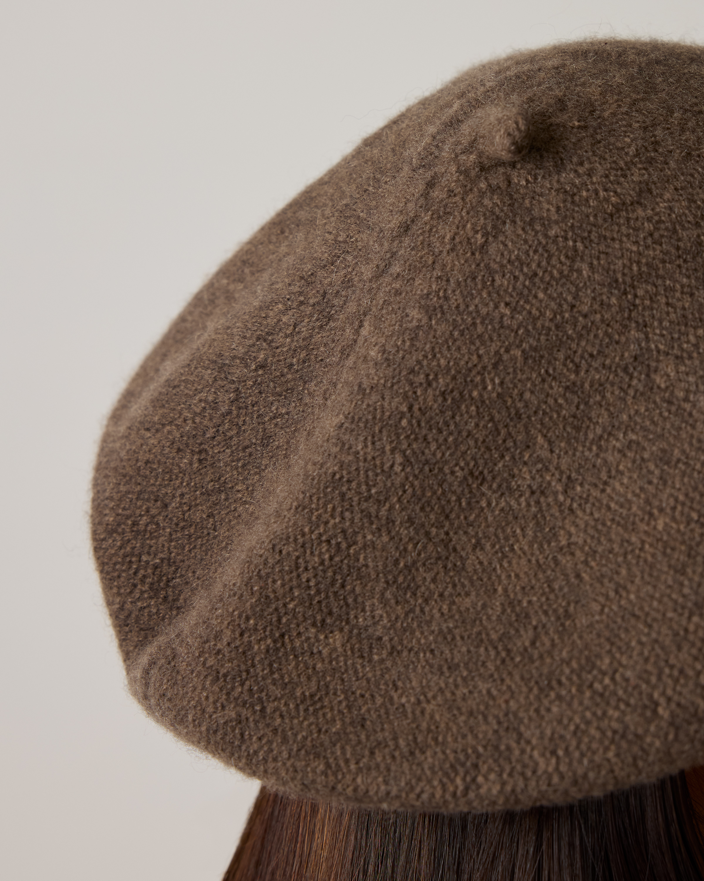 Mongolian Cashmere Beret in Brown display picture 2