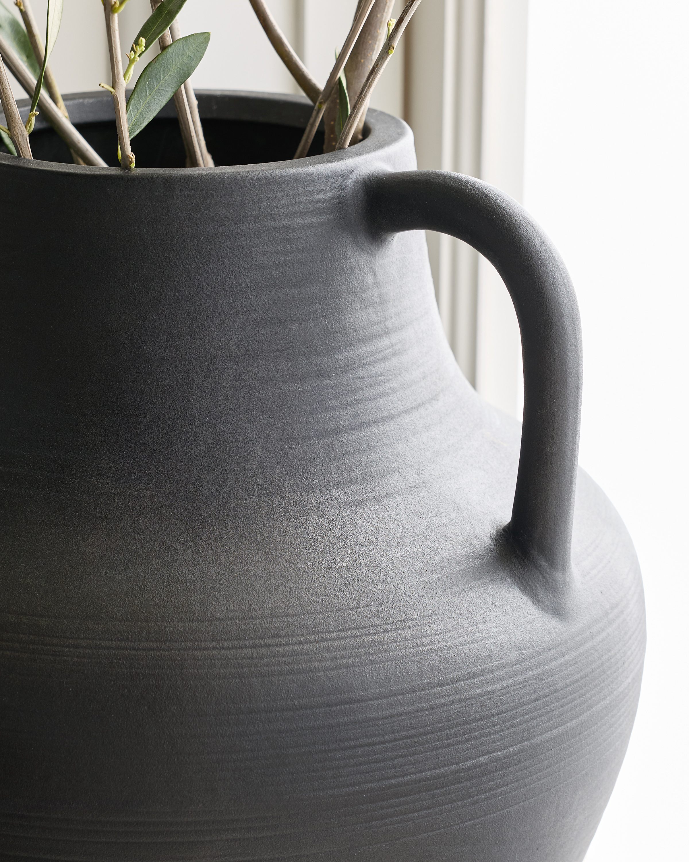 Handcrafted Artisan Ceramic Vase - thumbnail 3