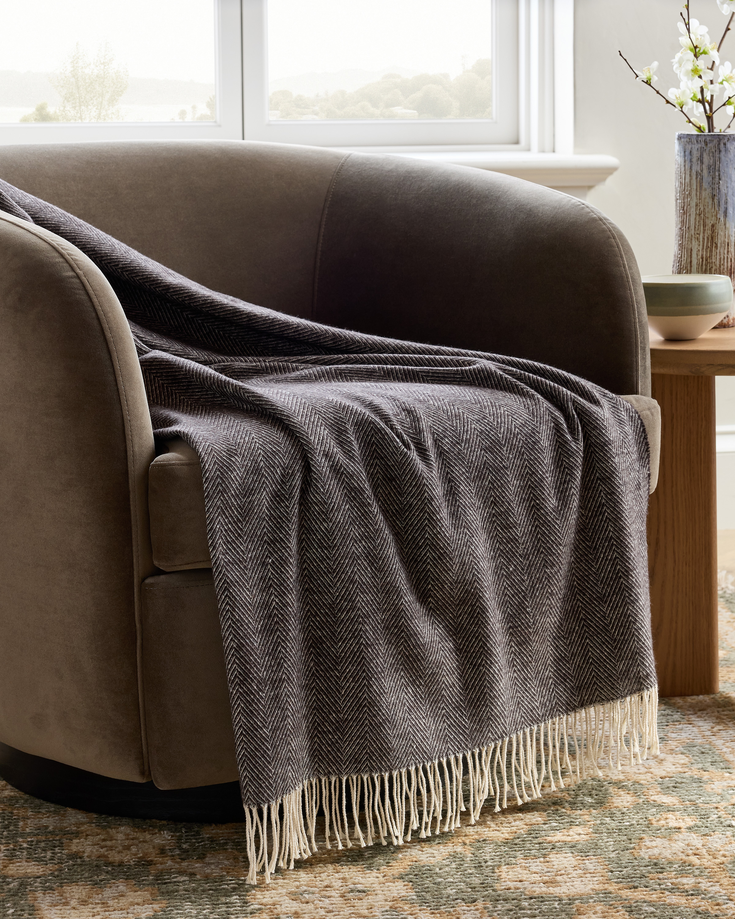 Quince Herringbone Throw - Thumbnail 2