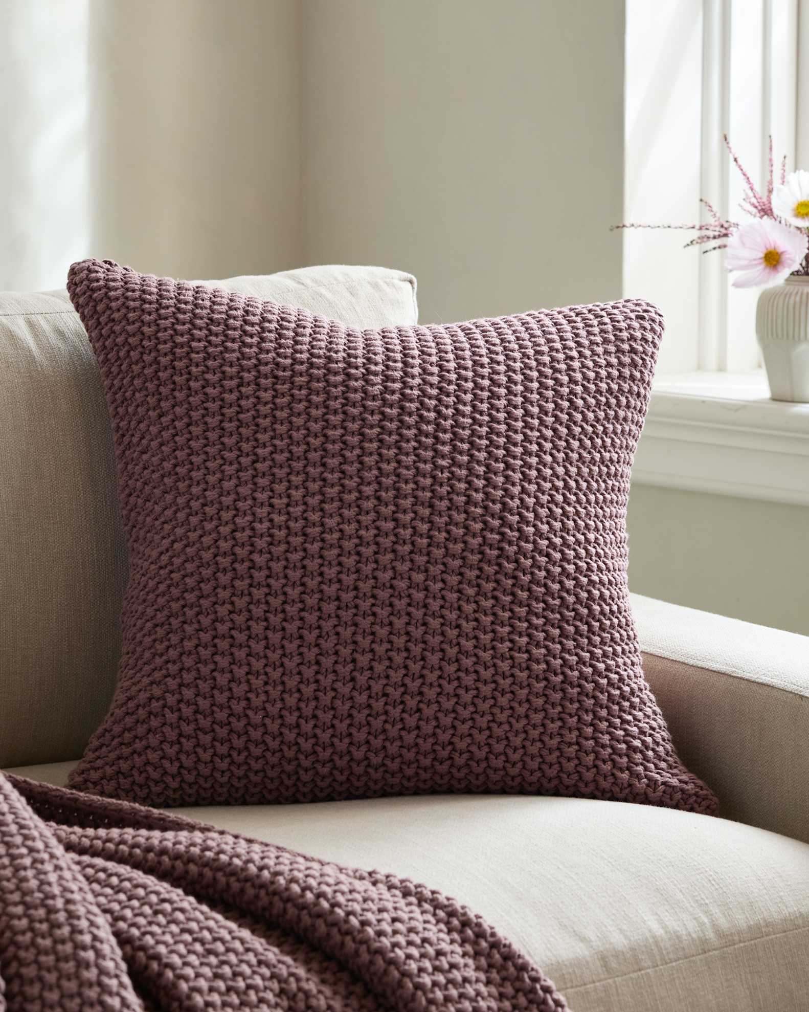 Quince Fisherman Pillow Cover