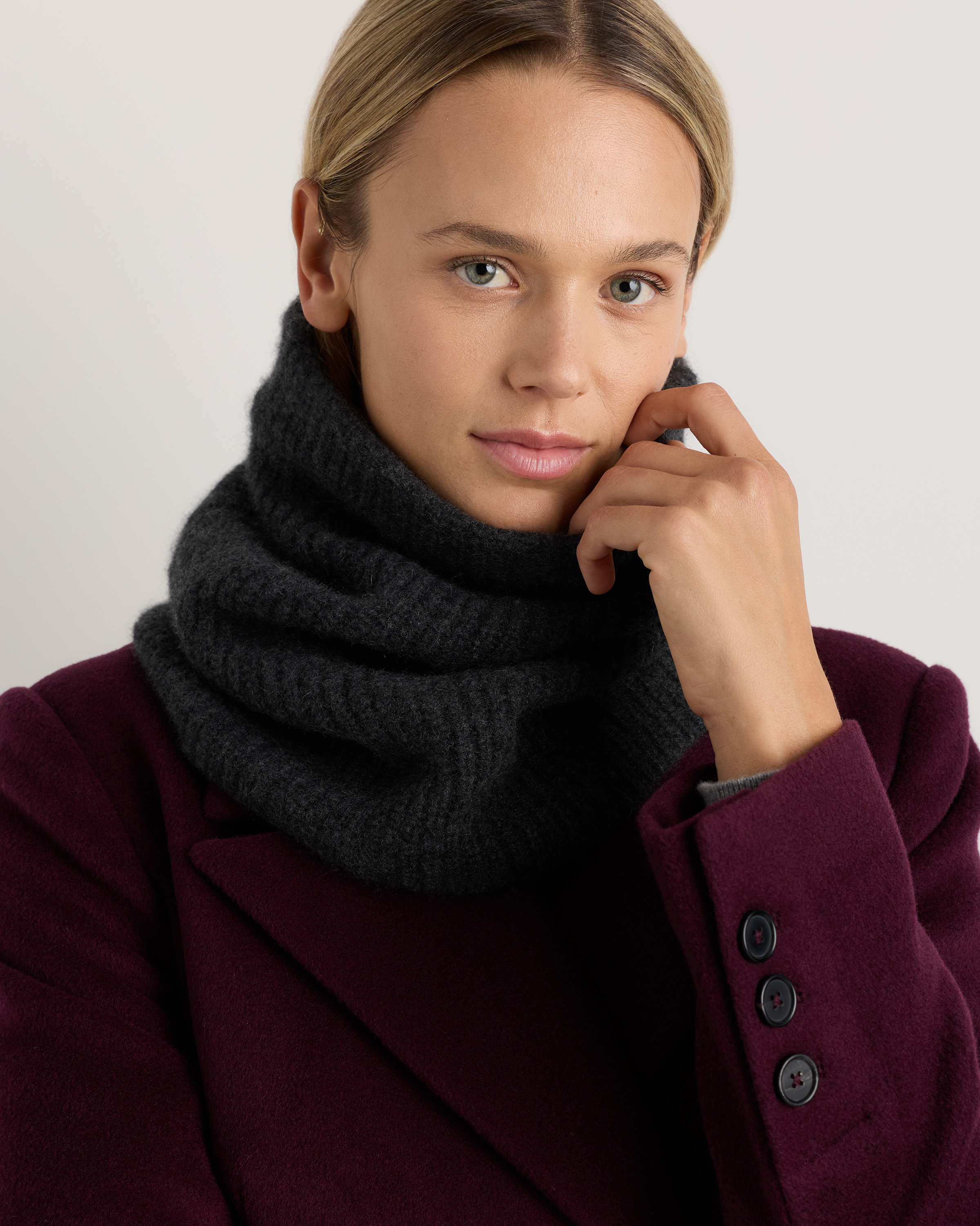 Charcoal Heather Mongolian Cashmere Snood