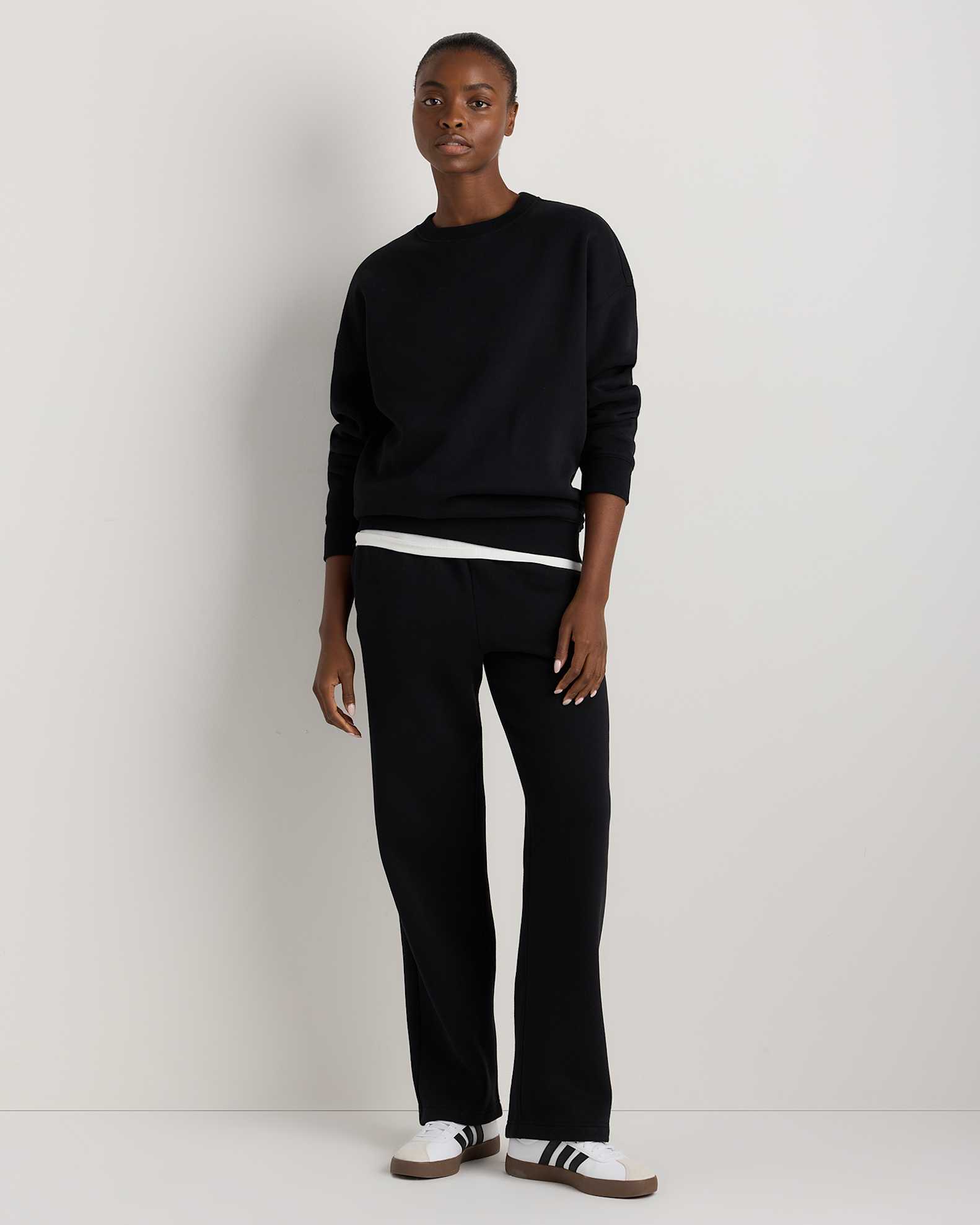Sweat-shirt oversize à col rond et manches longues, gris graphite Sweat-shirt oversize à col rond et manches longues, gris graphite