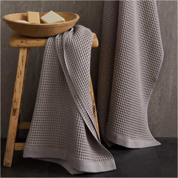 linen-crib-sheet terra detail 13419 11