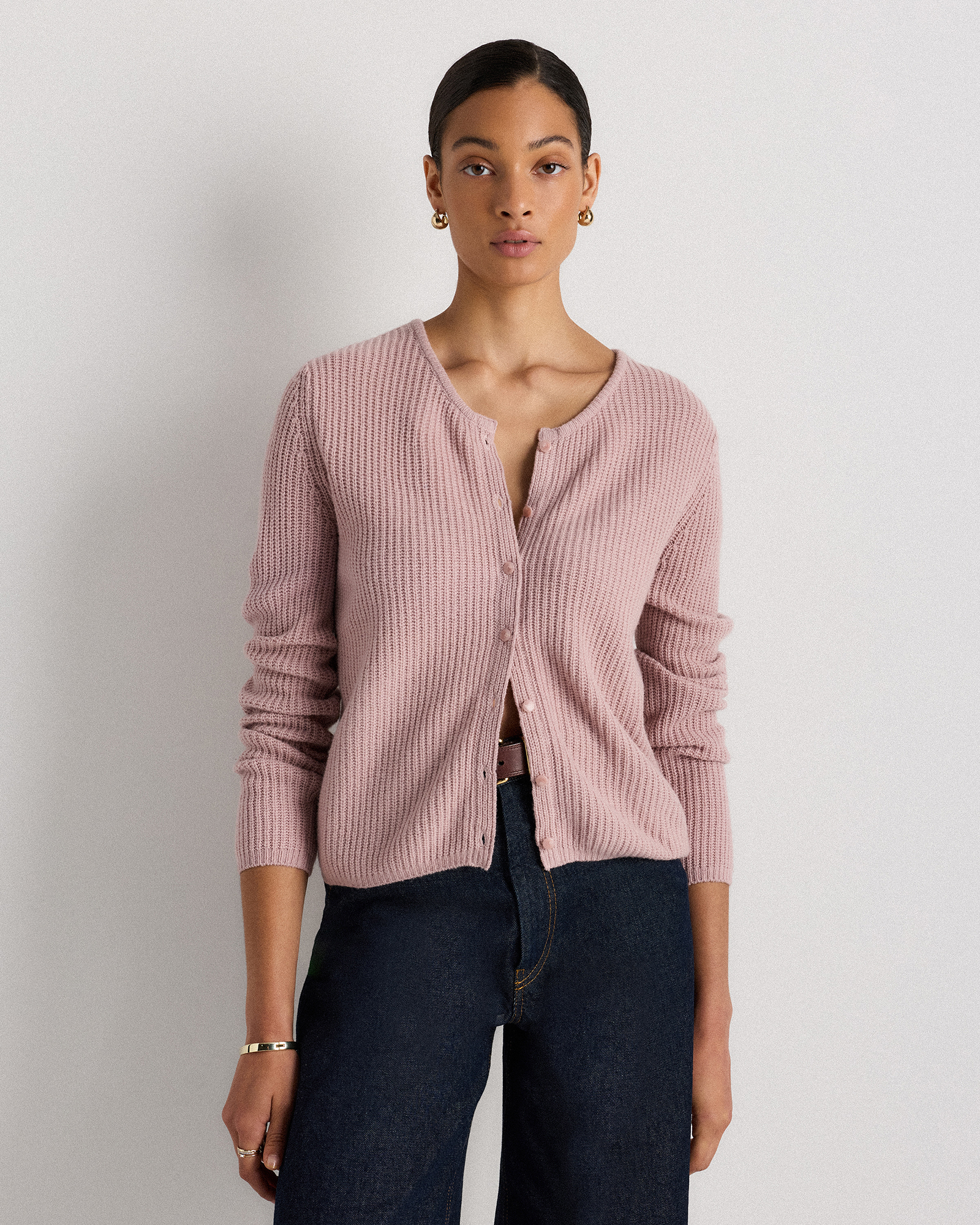 Desert Bloom Pink Cardigan côtelé doux en laine de yak à 100% à encolure arrondie