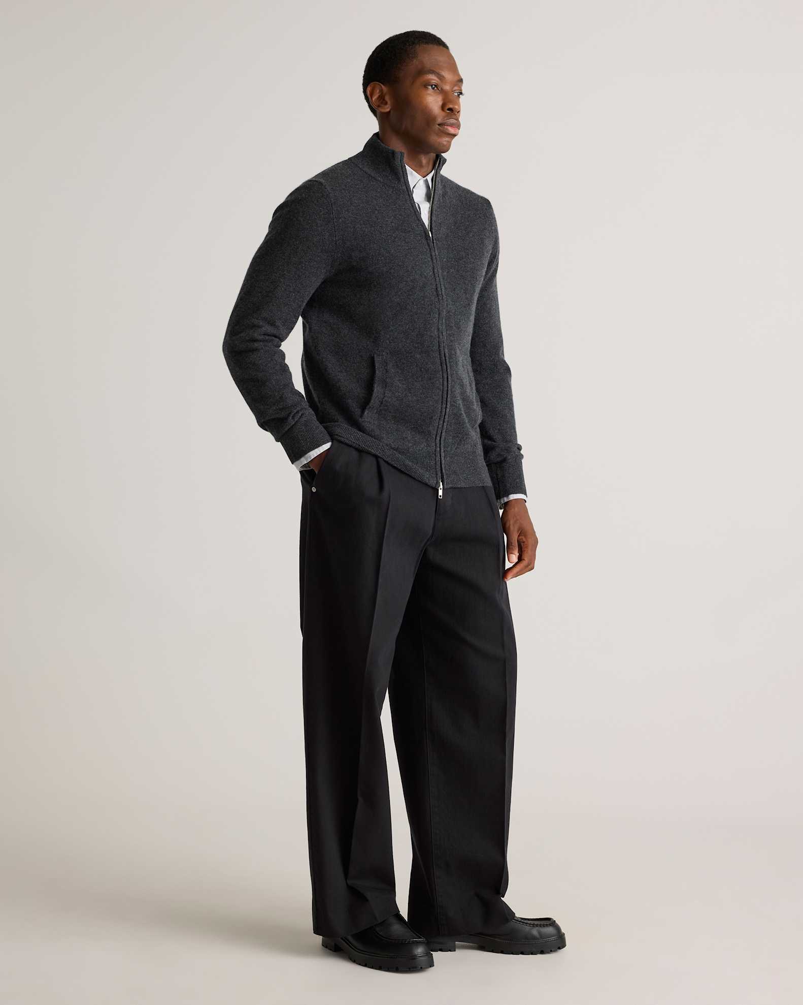 Mongolian Cashmere Full Zip Sweater in Charcoal | Quince Canada Mongolian Cashmere Full Zip Sweater in Charcoal | Quince Canada