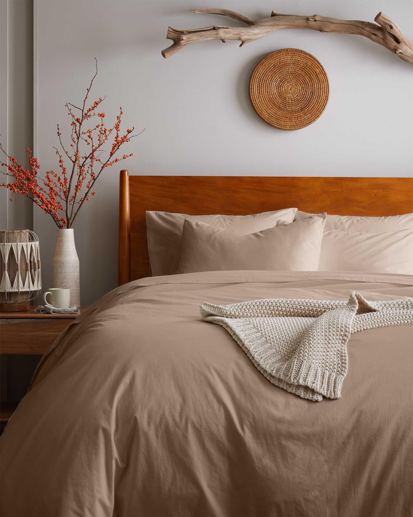 tobacco colored duvet cover Linen in colored design makes it extremely versatile Solid linen texture (tobacco) Duvet