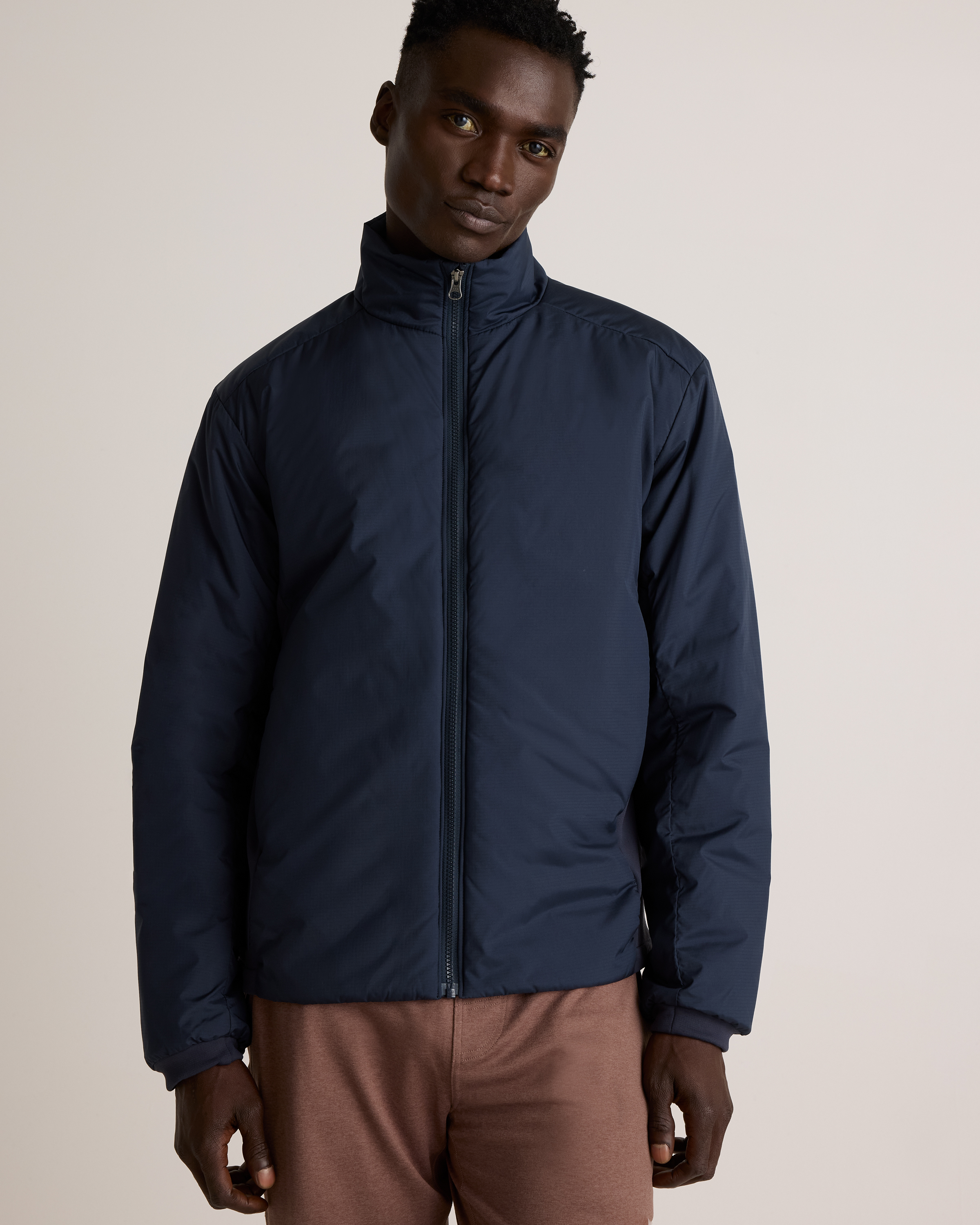 メンズウェア BRIEFING HYBRID PADDED JACKET NAVY ARNE Hybrid Technical Puffer Jacket: Product Spotlight