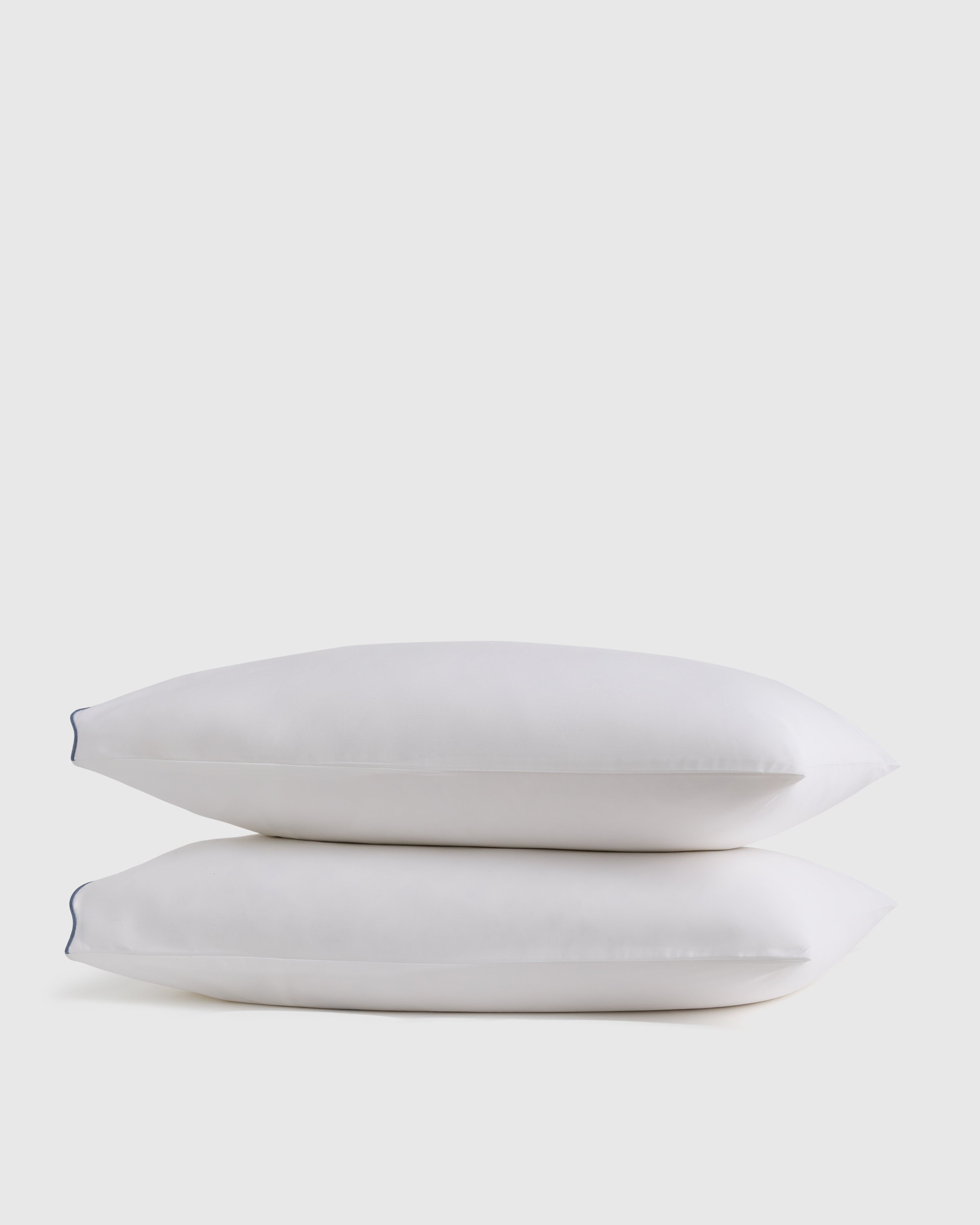White/Mineral Classic Organic Percale Scallop Pillowcase Set