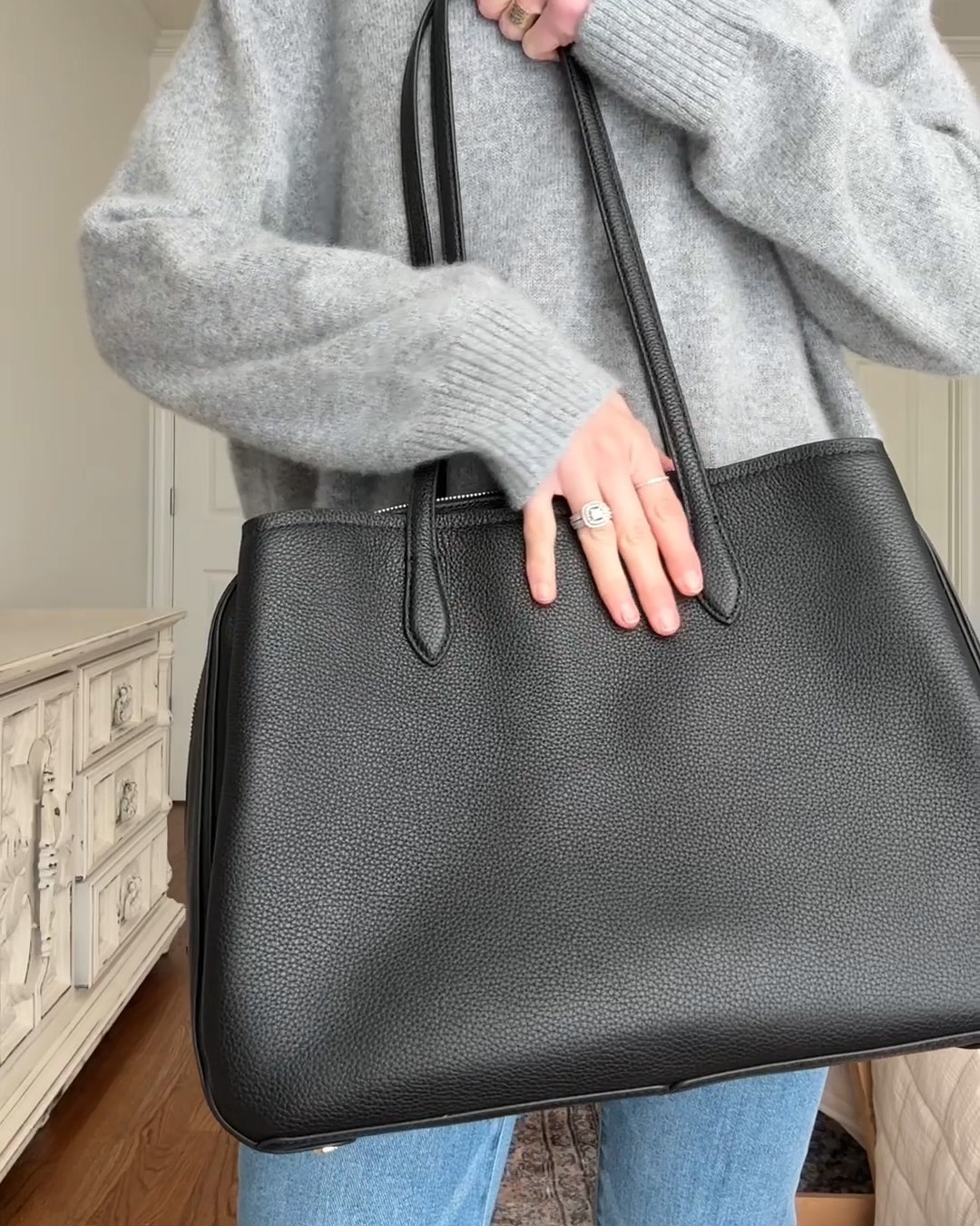 Italian Leather Triple Compartment Work Tote - PDP Video Thumbnail (Black, 4x5)