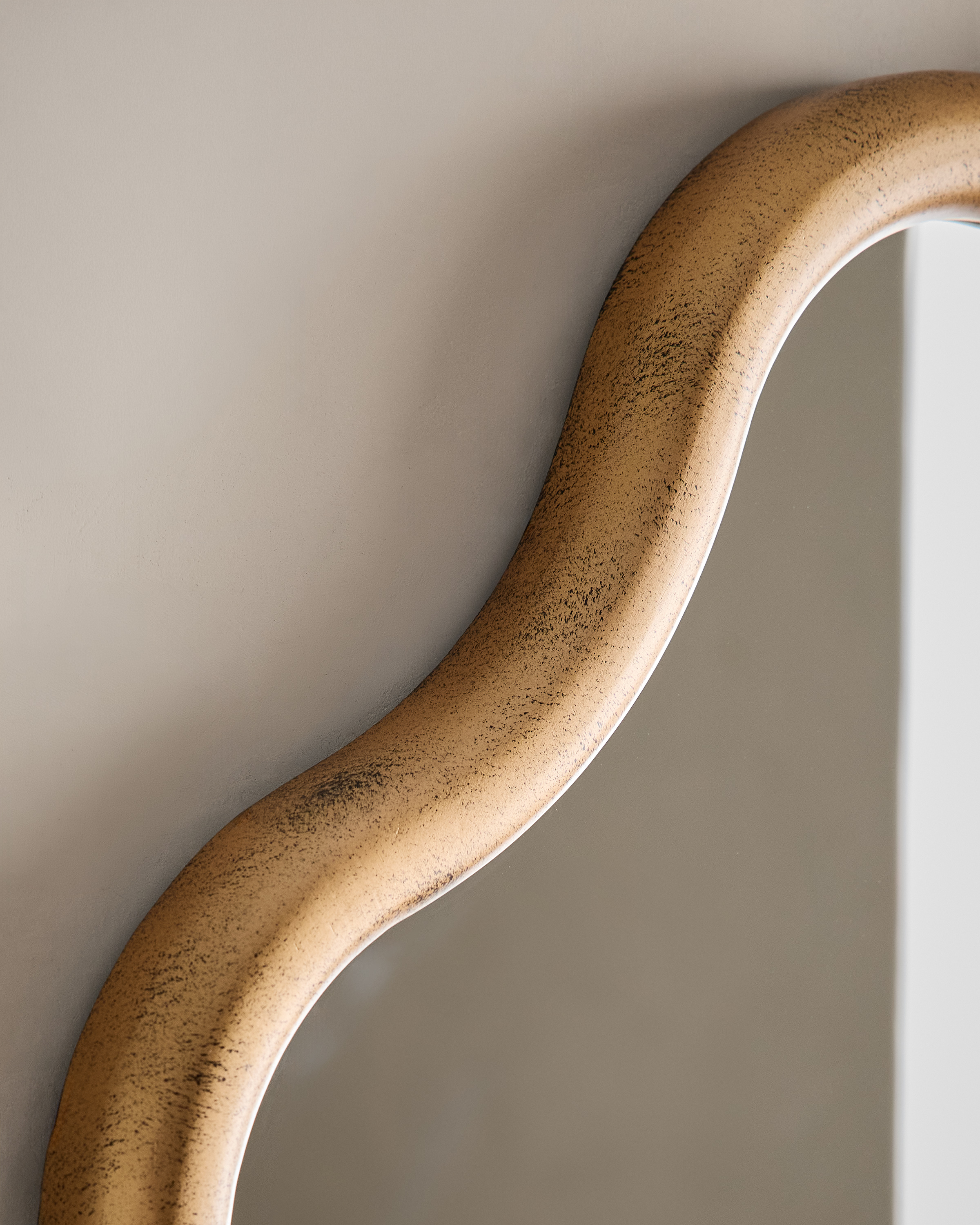 Wave Round Wood Wall Mirror - thumbnail 4