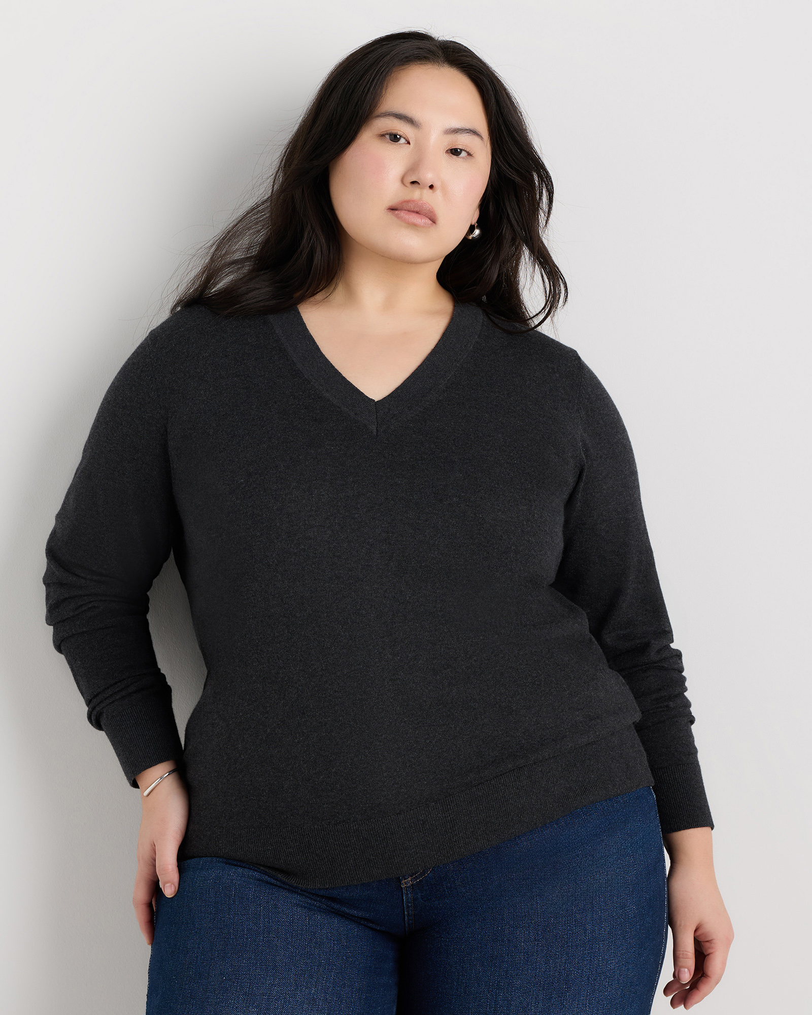 Heather Charcoal Lightweight Cotton Cashmere V-Neck Sweater